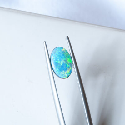 اپال استرالیایی اقیانوسی رنگ بیضی 3.1 قیراط