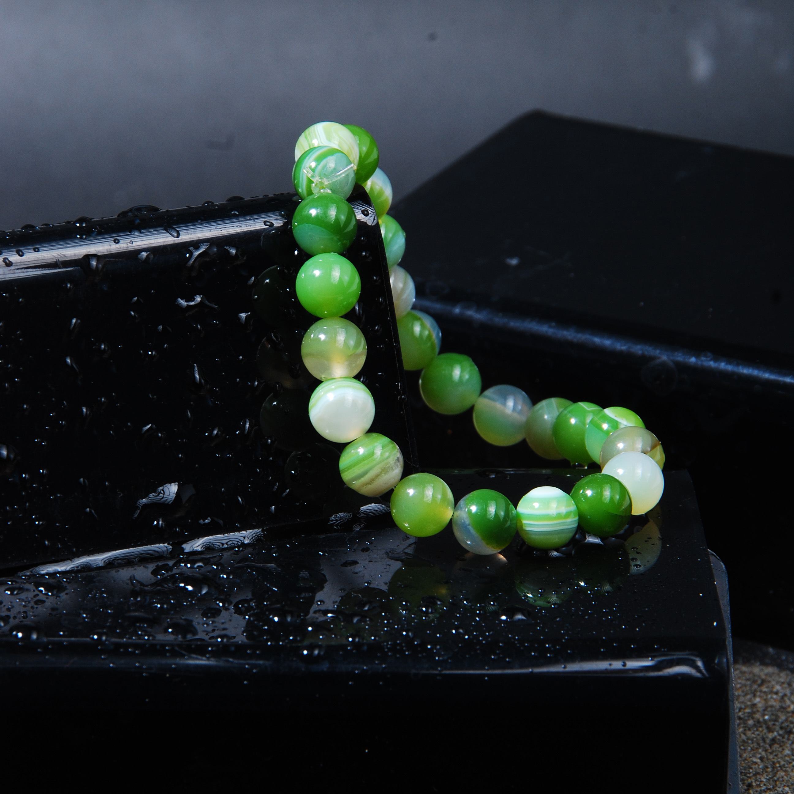 دستبند عقیق سلیمانی سبز