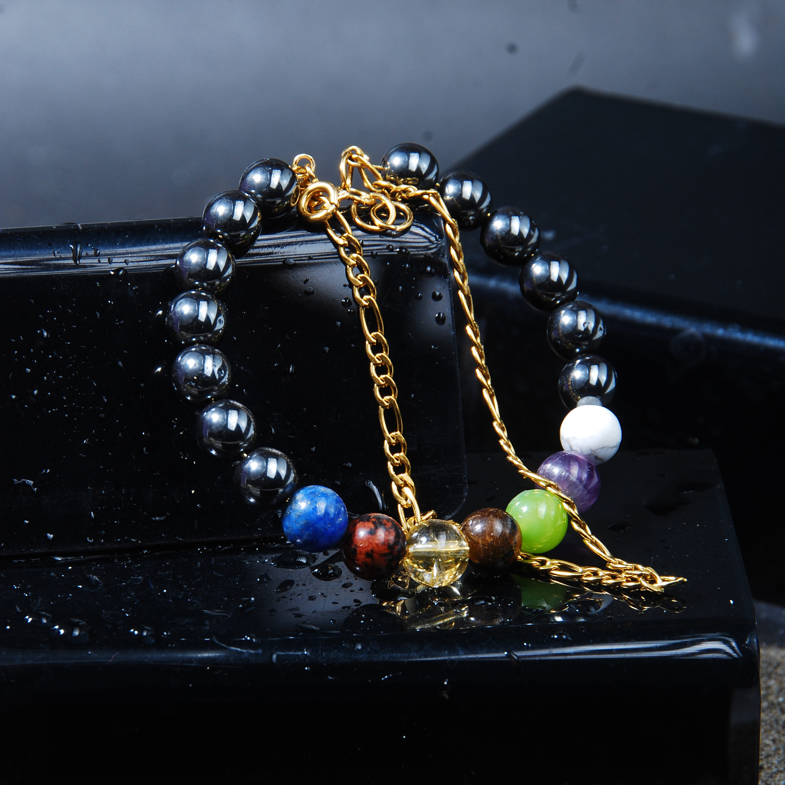 دستبند هفت چاکرا با سنگ حدید و جاسپر