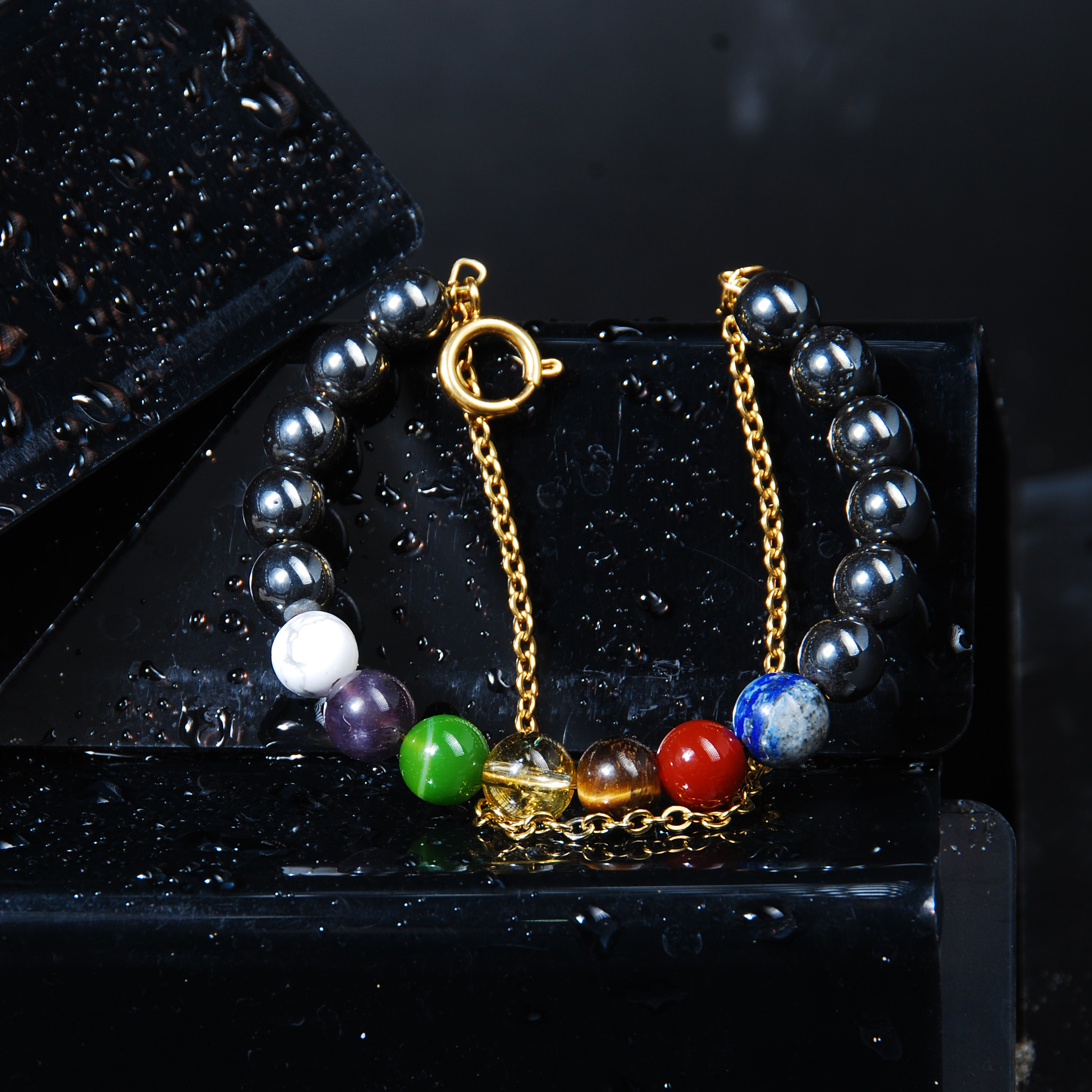 دستبند هفت چاکرا با سنگ حدید