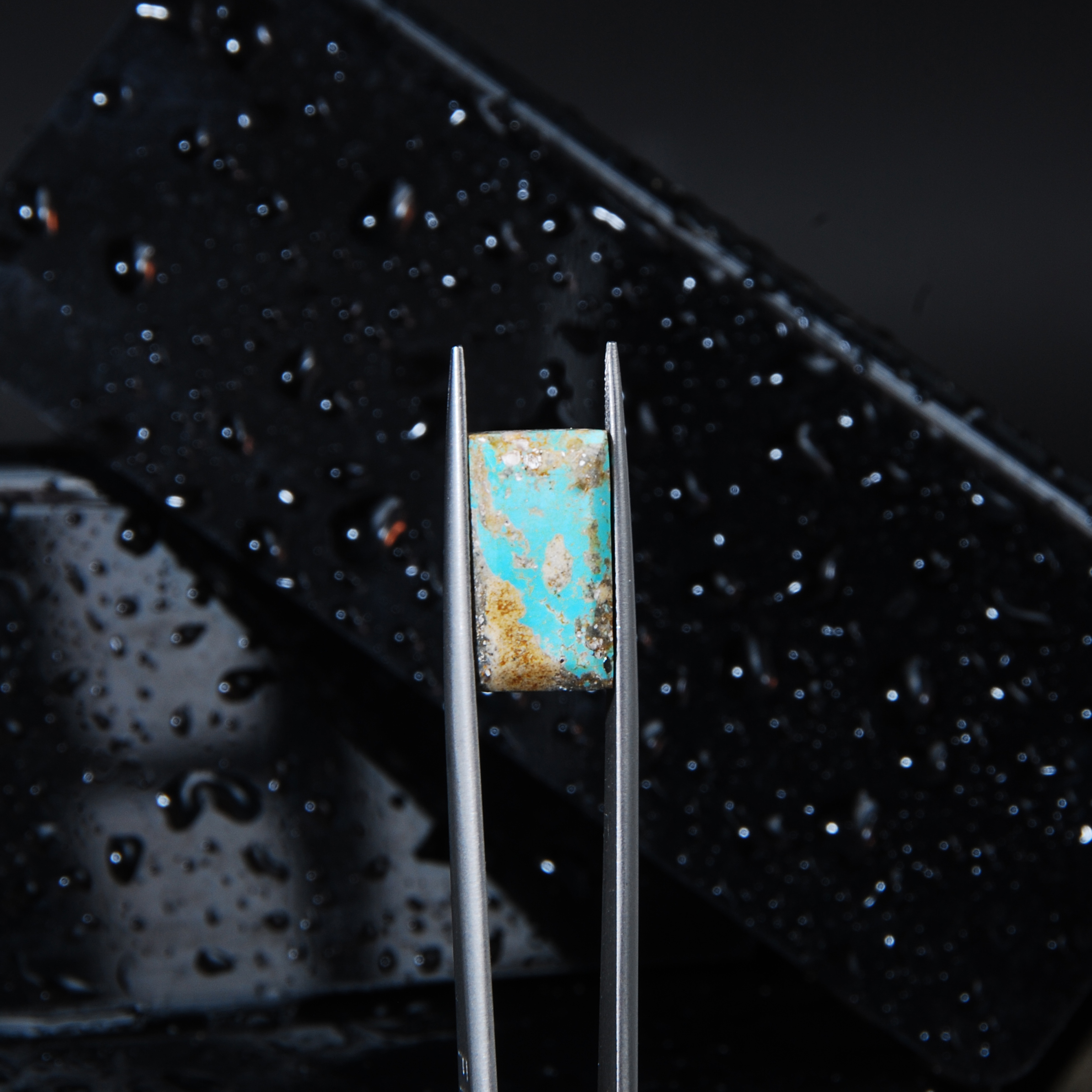 DSC_5986 فیروزه نیشابور آبی طلایی مستطیلی 2.15گرم