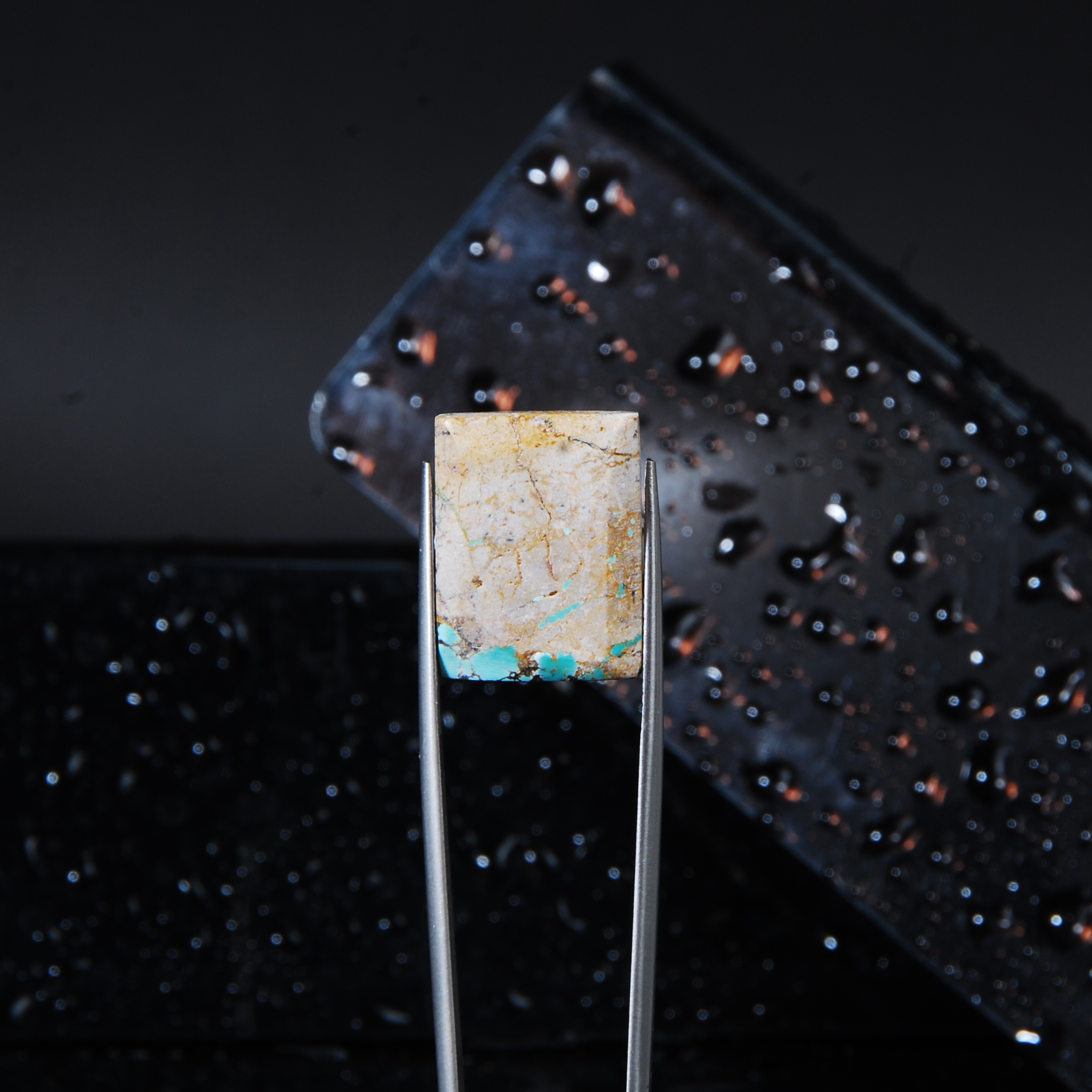 نگین فیروزه نیشابور طبیعی مستطیلی 2.77گرم