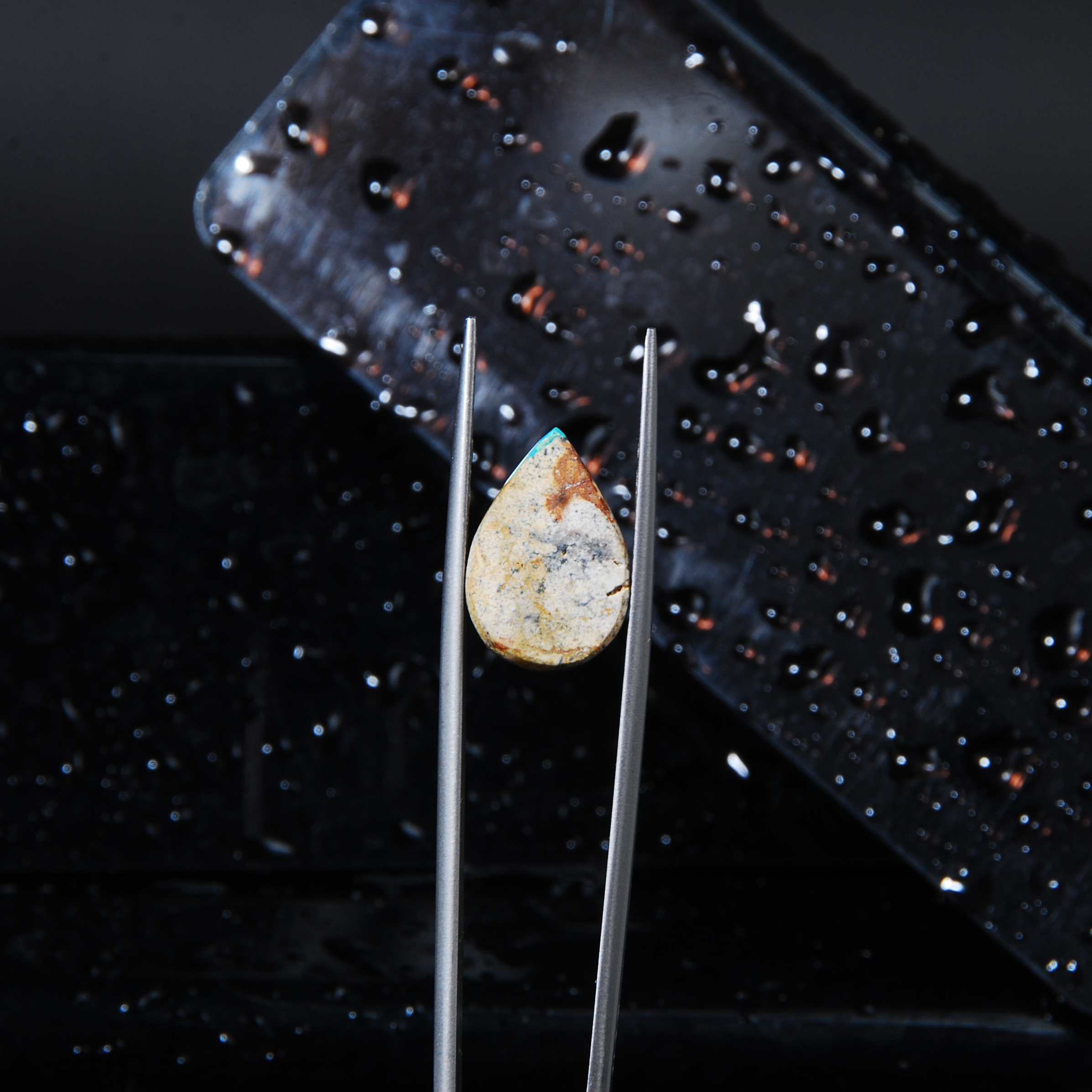 نگین فیروزه نیشابور سبز اشک 1.47گرم