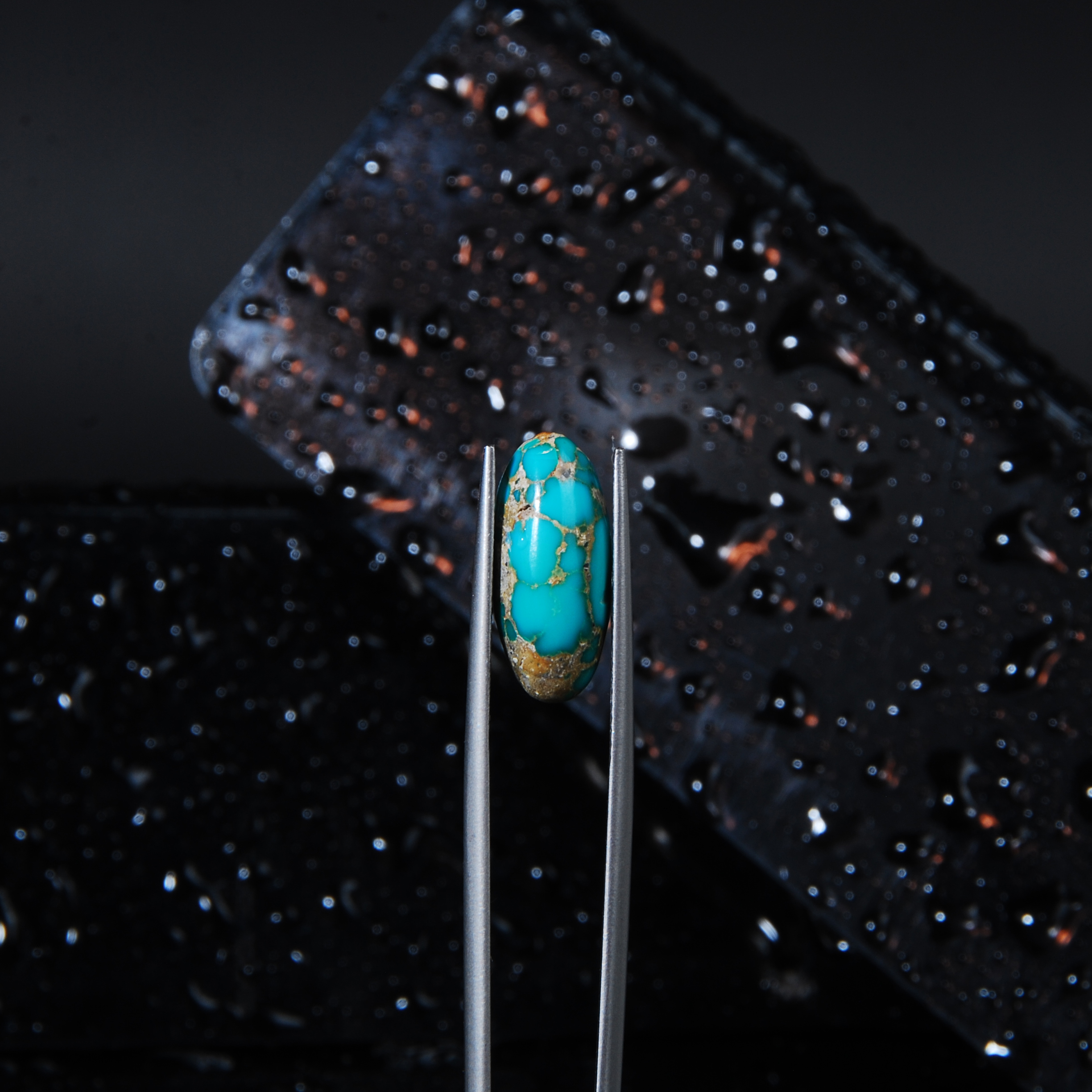 نگین فیروزه نیشابور آبی بیضی 1.14گرم