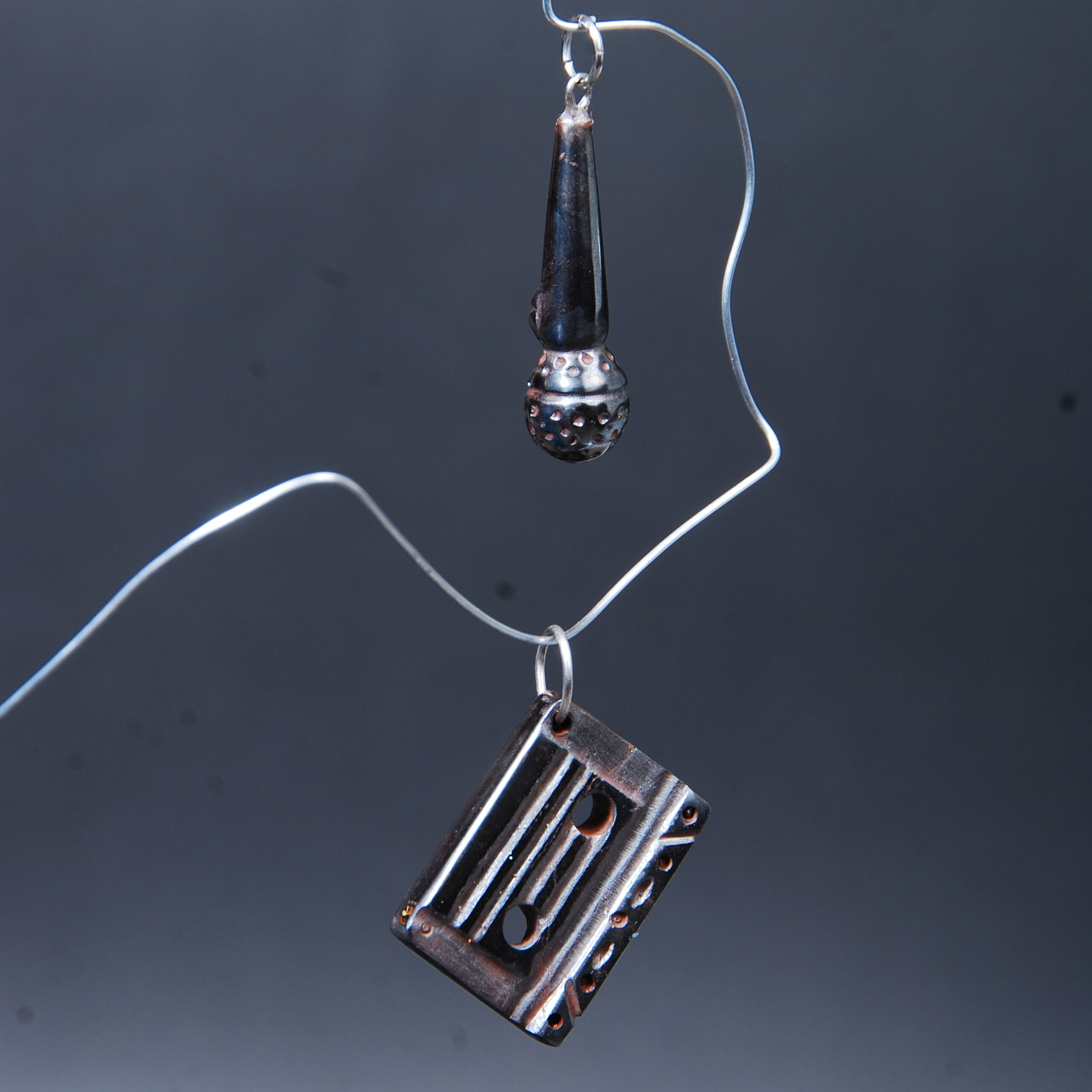 گردنبند نوار کاست حدید نقره ای 7.57گرم