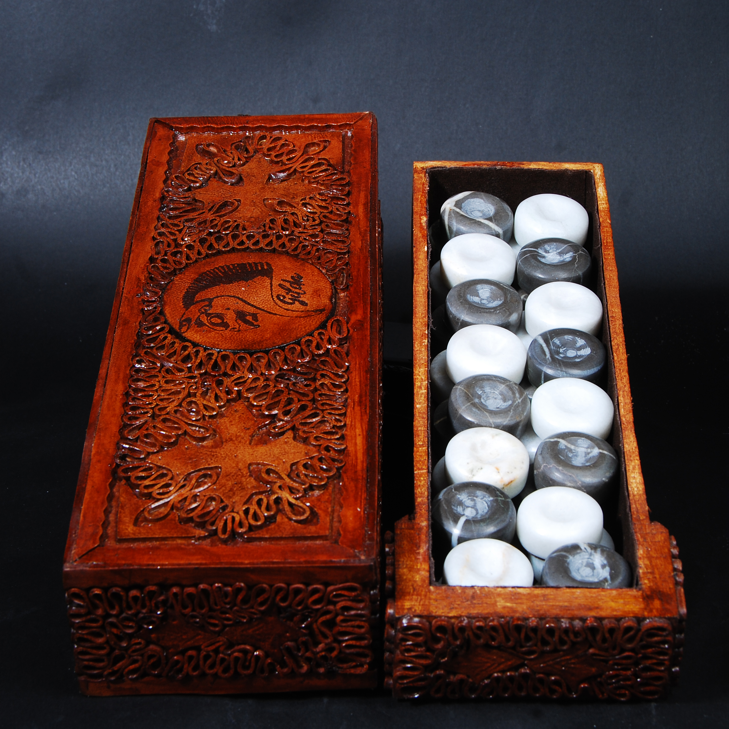 مهره تحته نرد سنگی