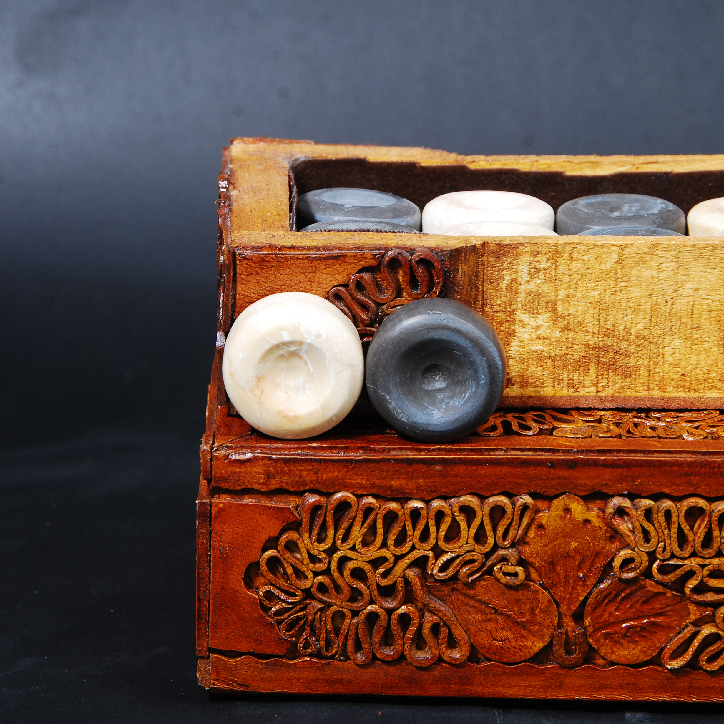 مهره تخته نرد سنگی سایز 50 (دستساز )