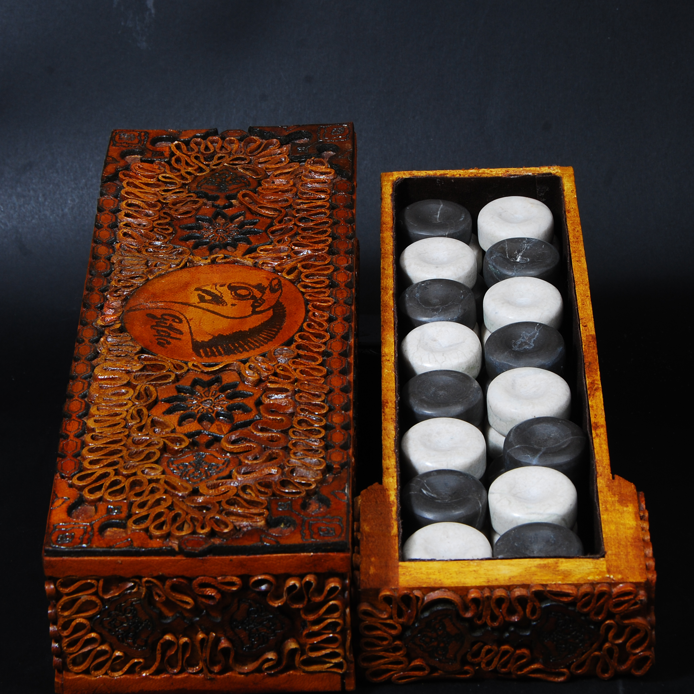 حعبه معرق چرم