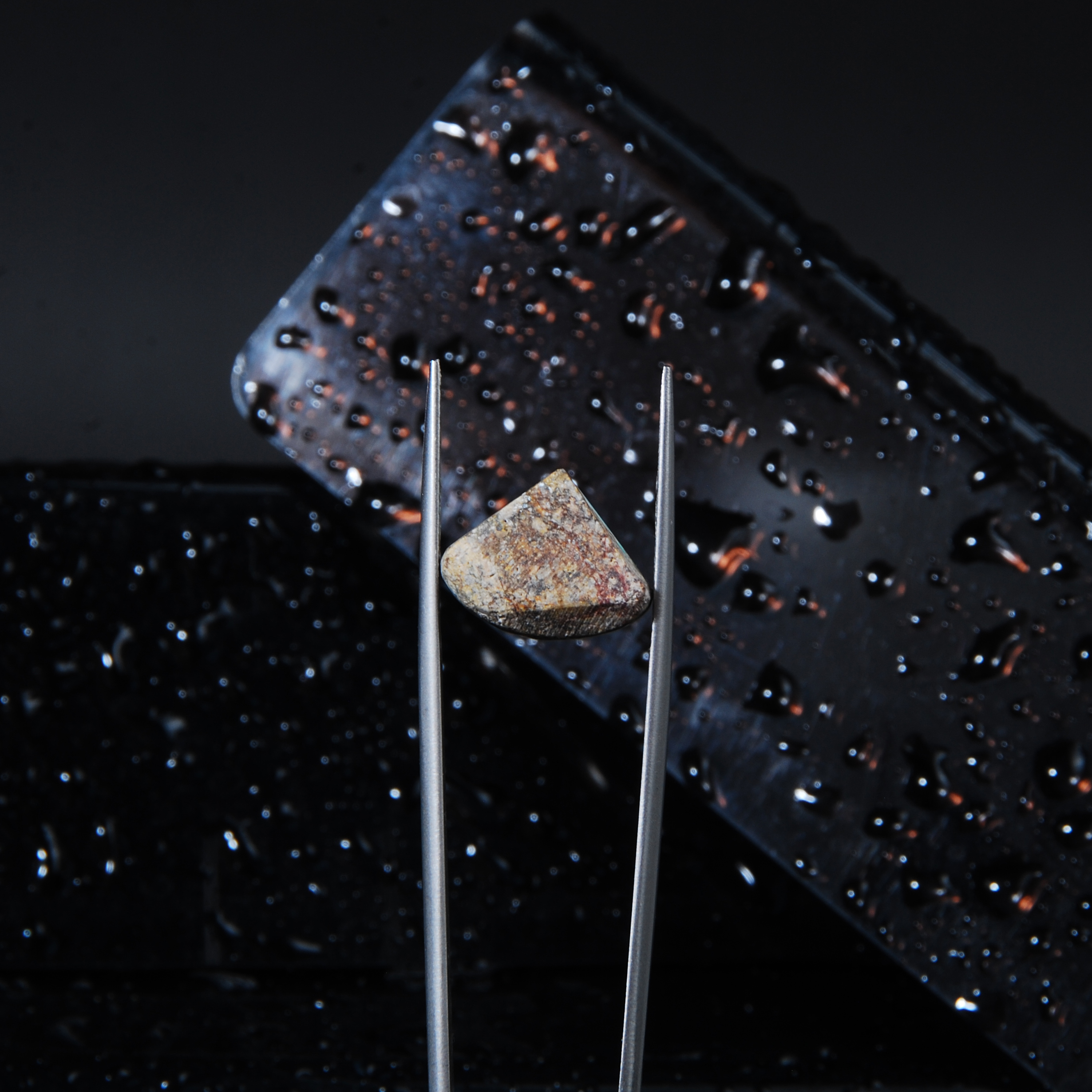 نگین فیروزه نیشابور پاک(بدون رگه) اشک 1.35گرم