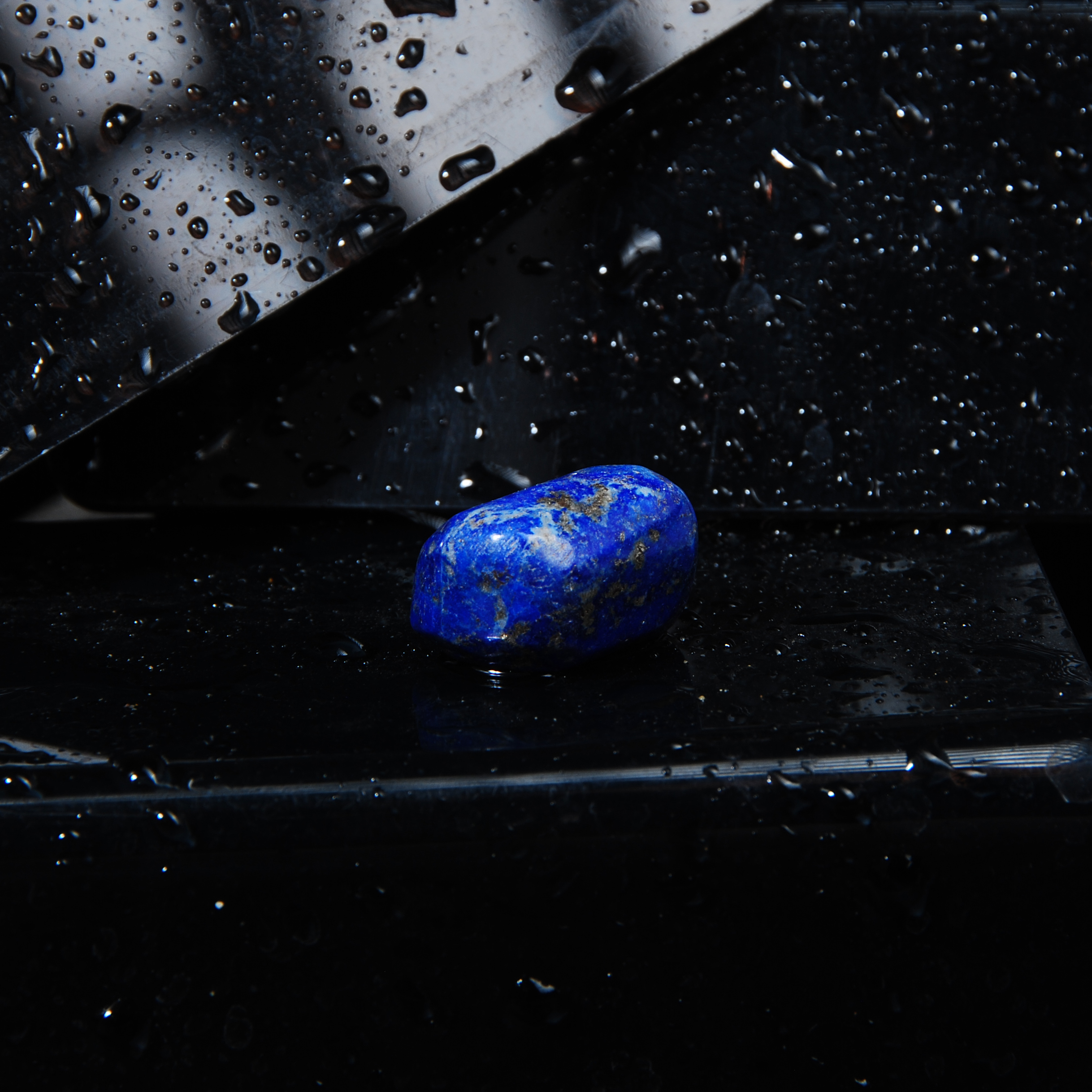 لاجورد آبی طبیعی دفرمه 6.40گرم