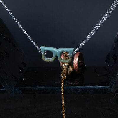 گردنبند عینک سبز و کرم با سنگ جاسپر منظره 2.36گرم