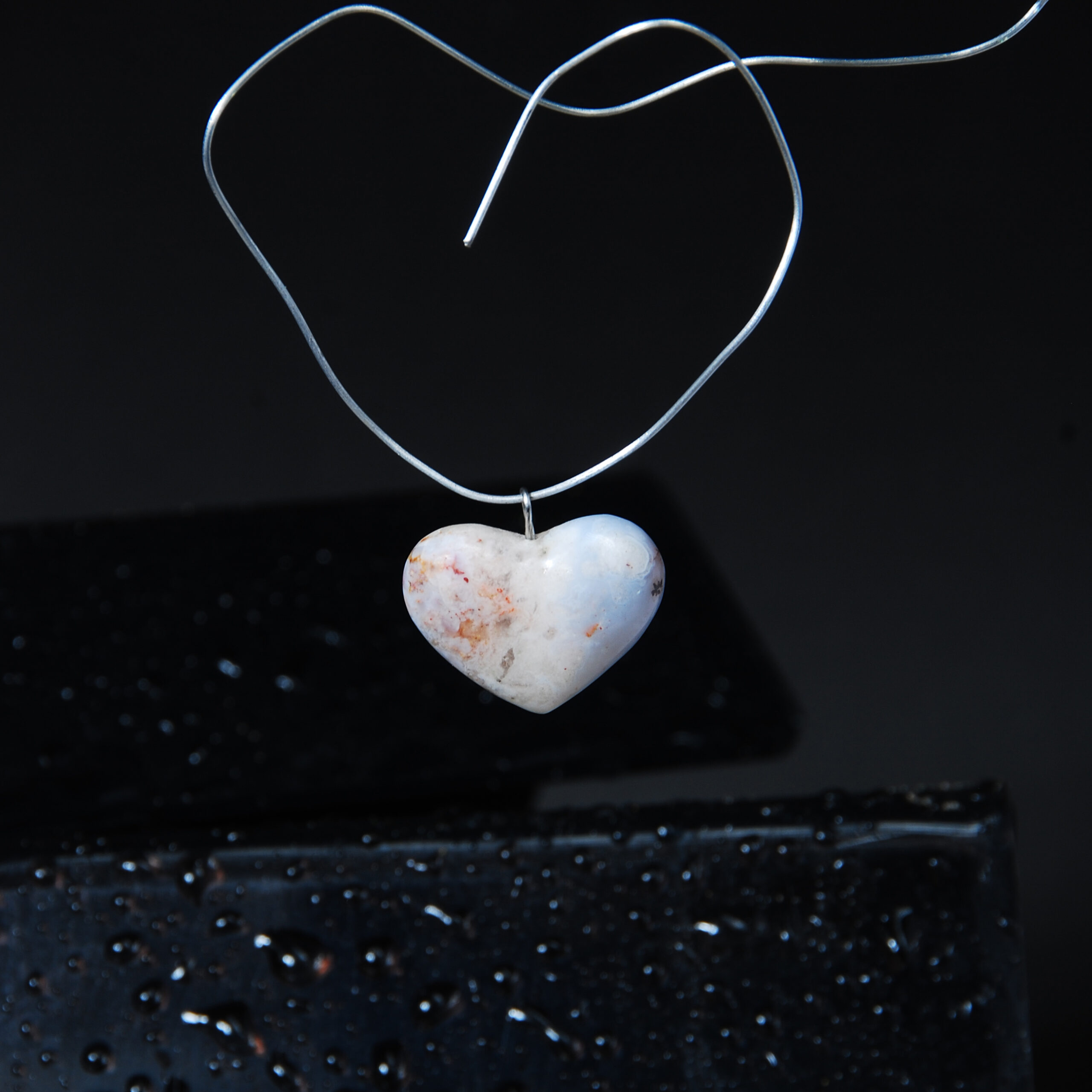 گردنبند قلب عقیق آبی دو طرفه 4.19گرم