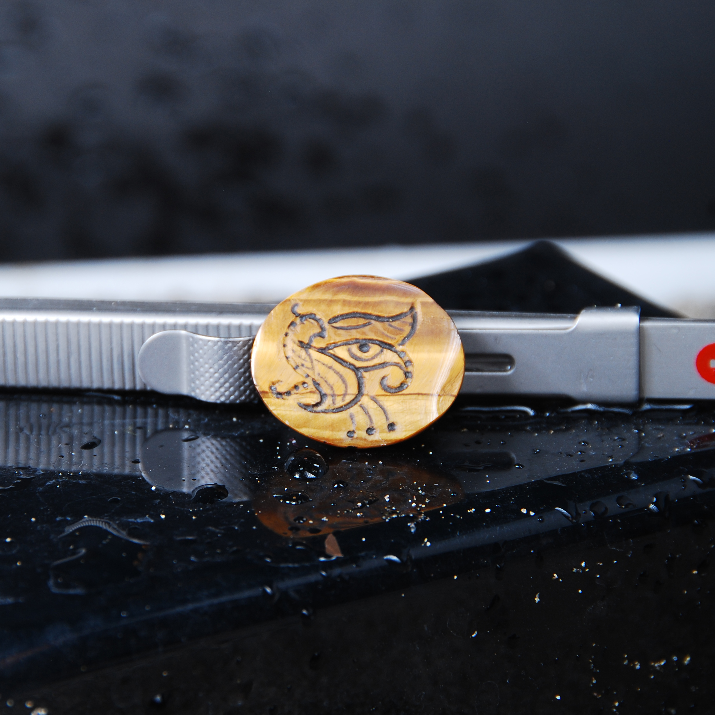 چشم ببر طلایی حکاکی چشم هروس تمام دست 2.58 گرم