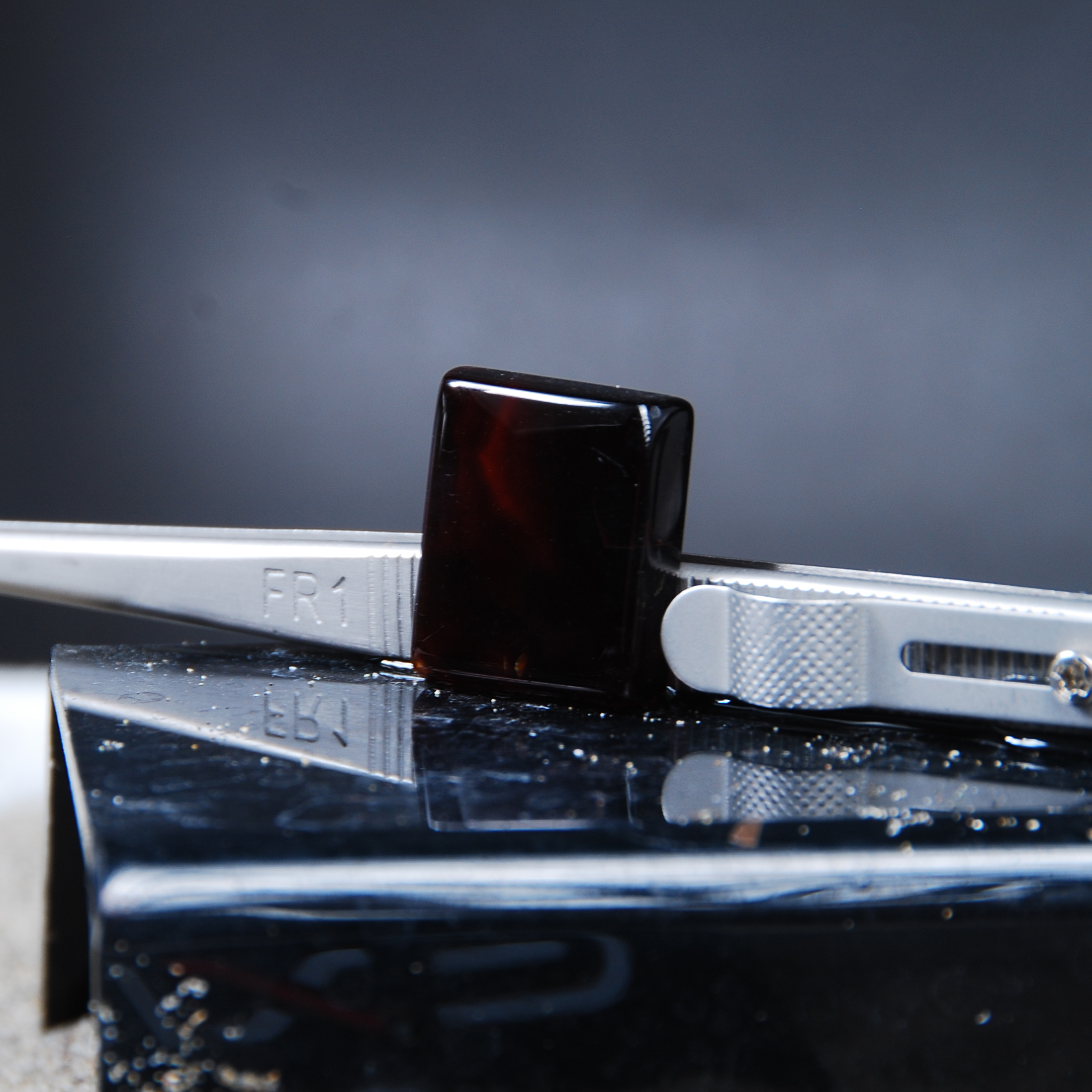 نگین عقیق مشکی(عقیق اصل) مستطیلی 3.97گرم