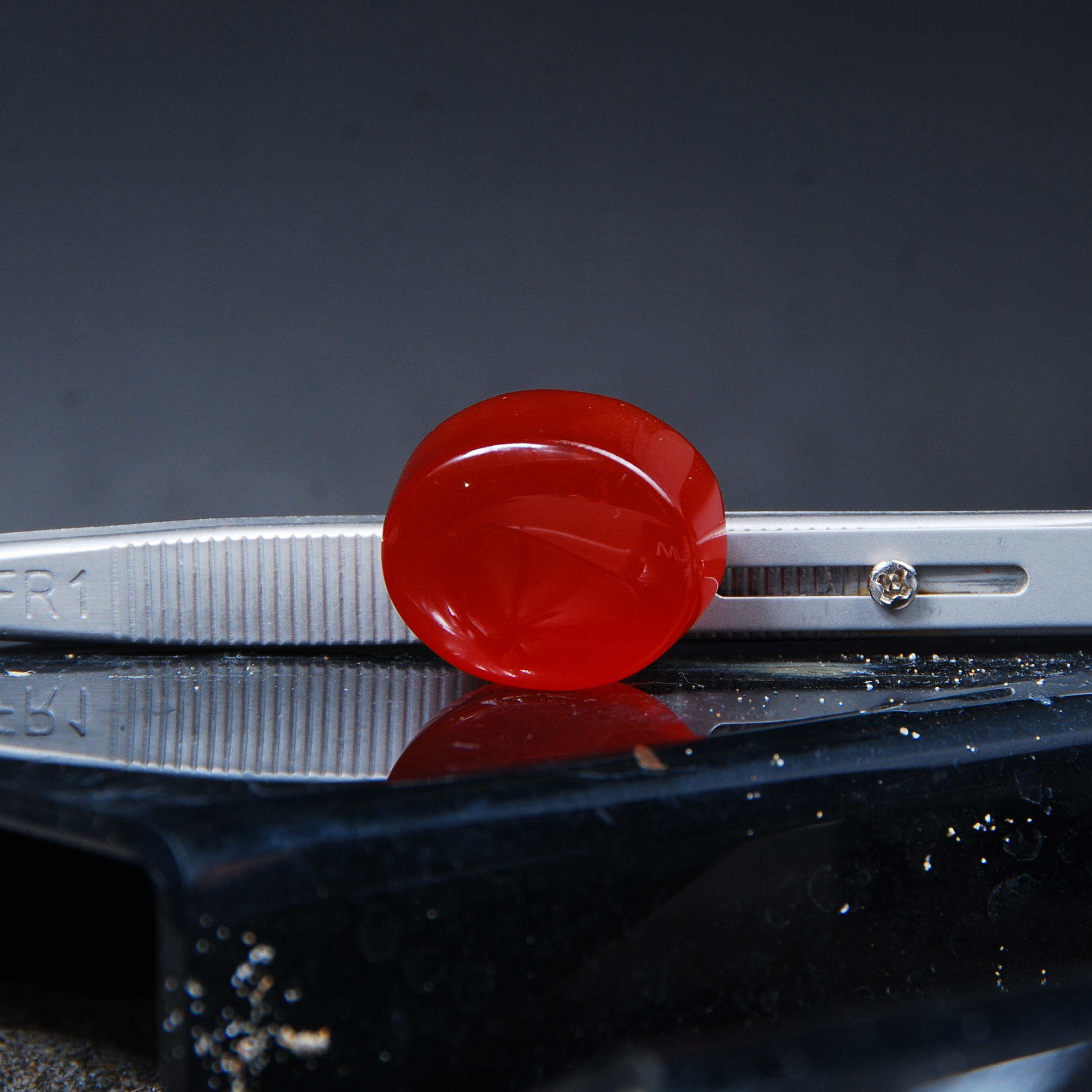 عقیق برمه خراسان بیضی 5.94 گرم