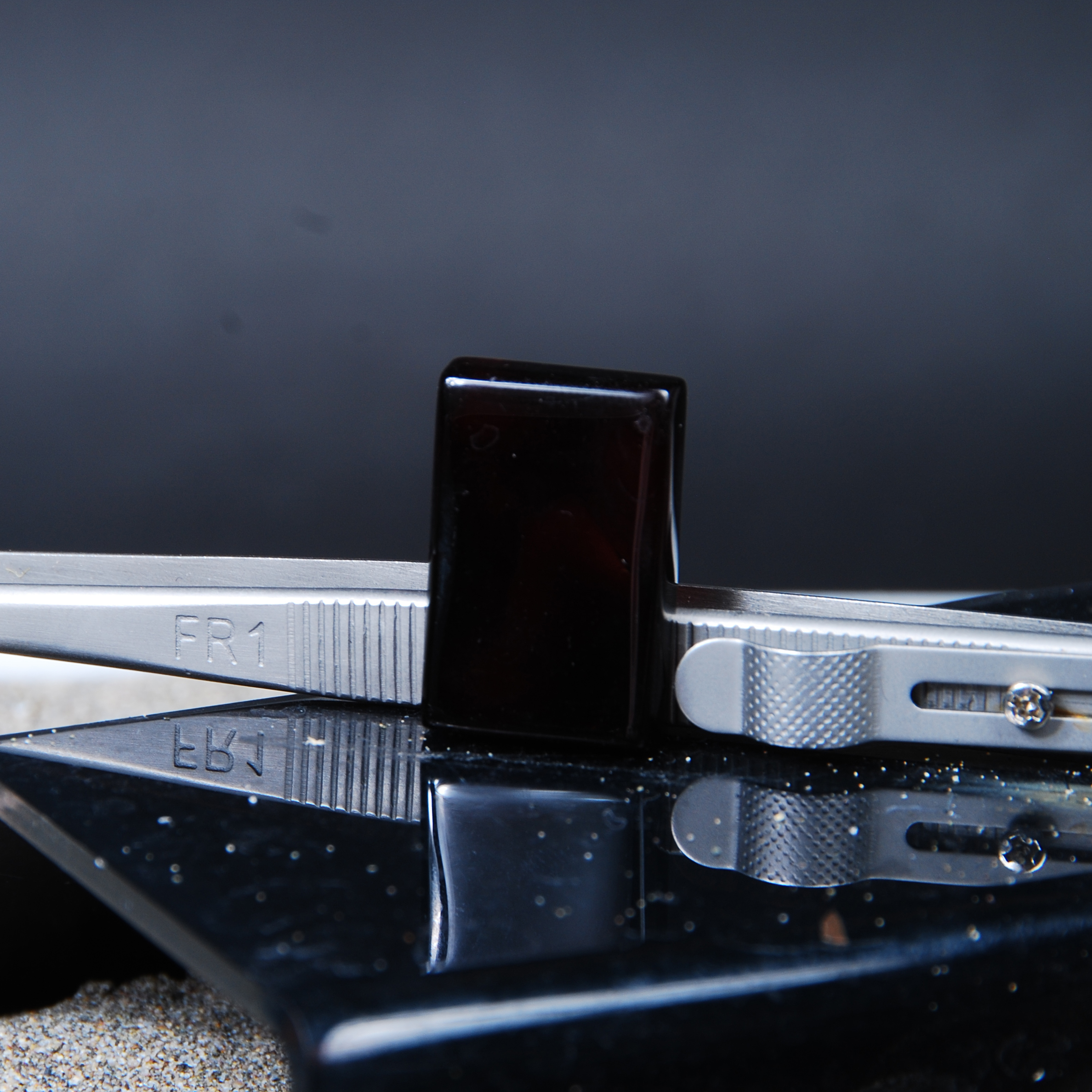 نگین عقیق مشکی مستطیلی 5.76گرم