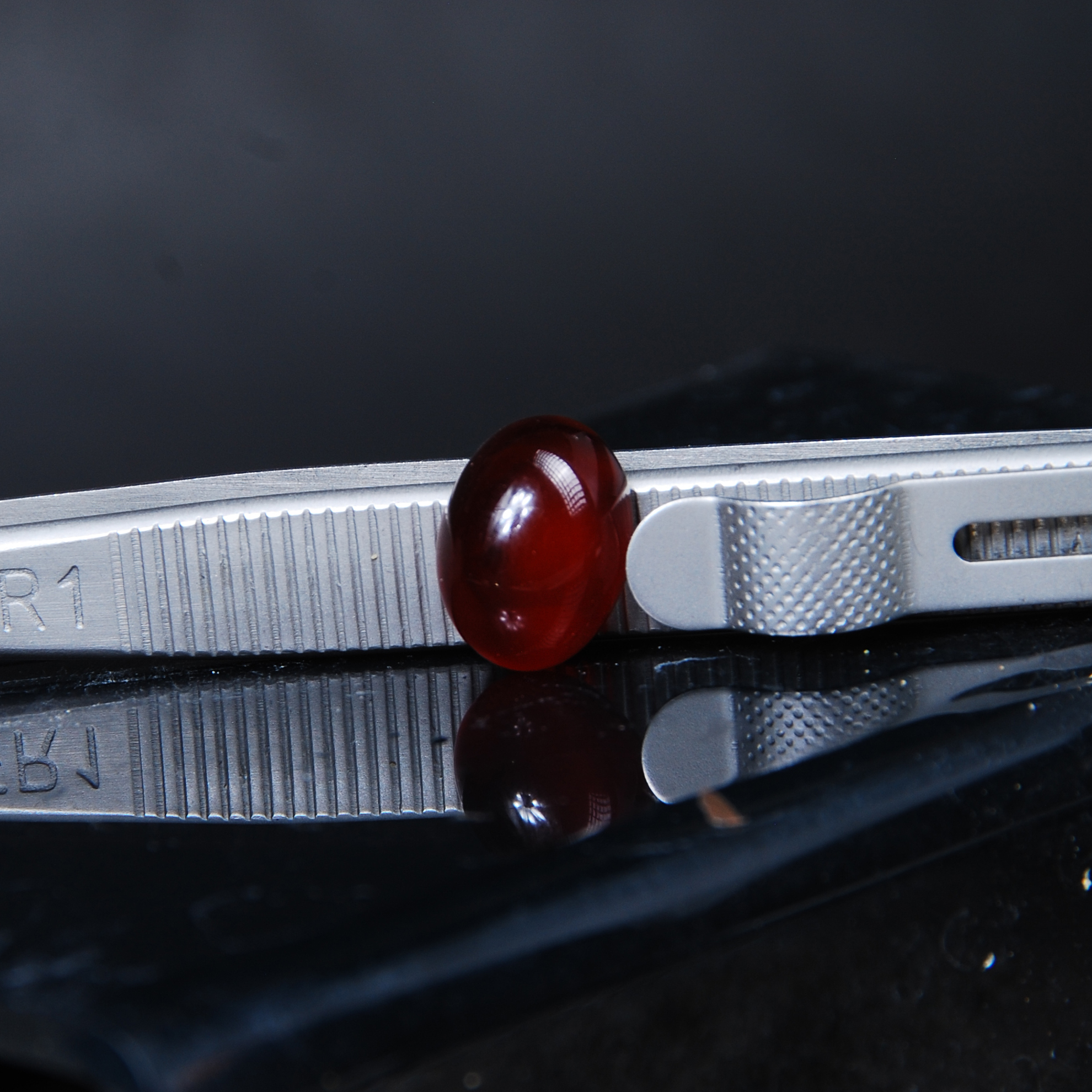 DSC_6881 نگین عقیق شفت العبد بیضی 0.99گرم