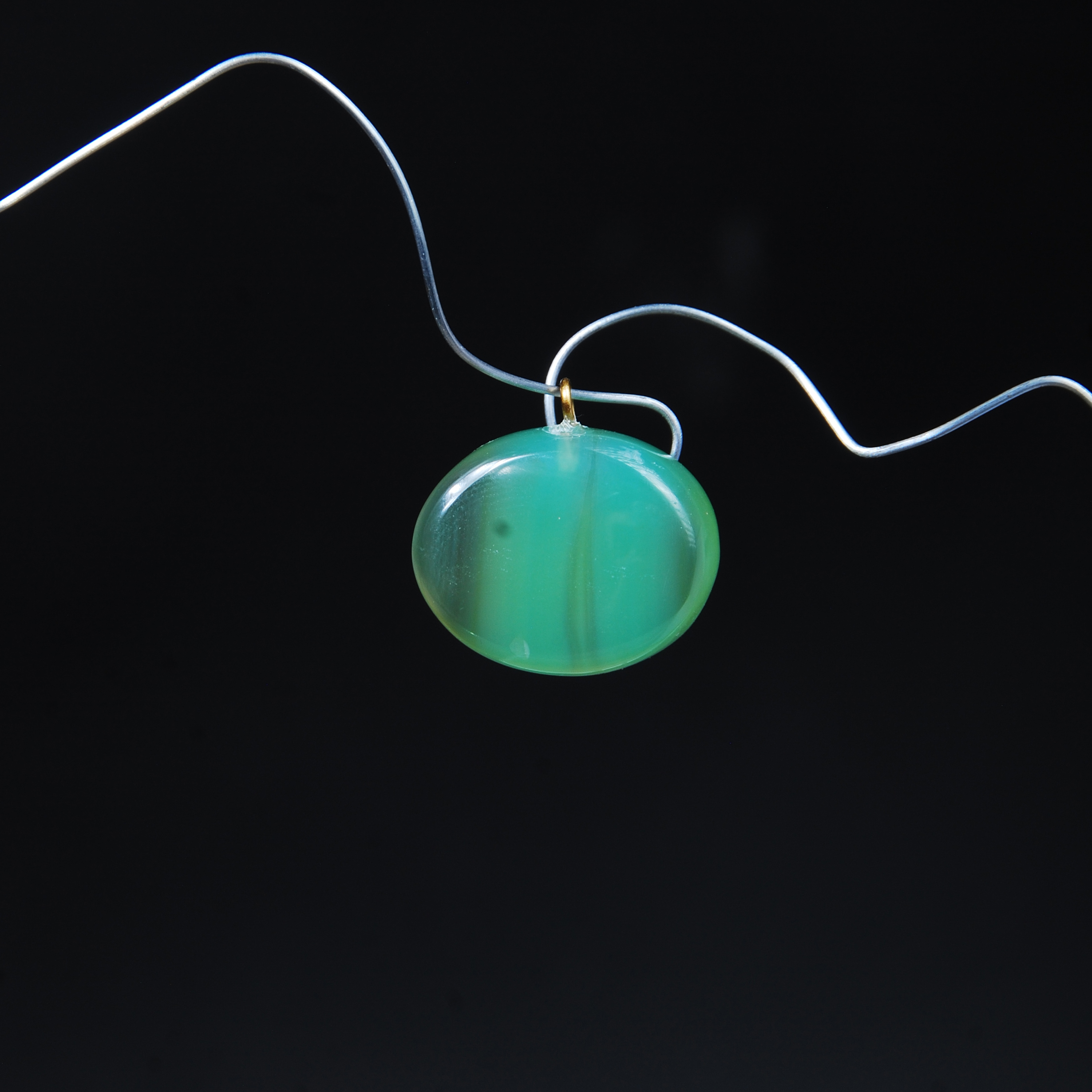 گردنبند عقیق سبز فسفری طبیعی بیضی 5.22گرم