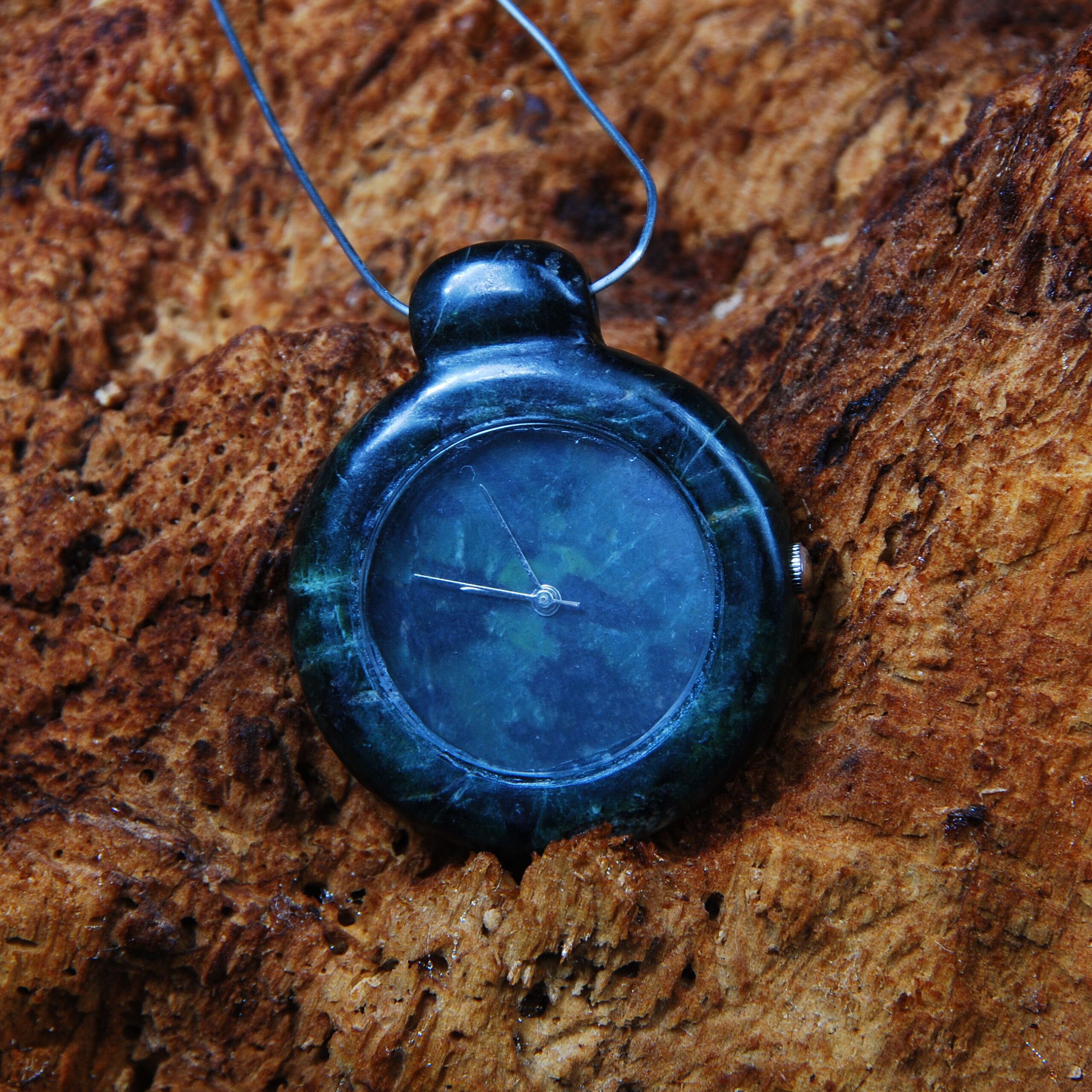 ساعت جیبی سنگی سرپانتین سبز تراش دست