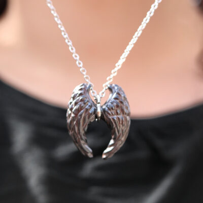 گردنبند بال حدید نقره ای 7گرم