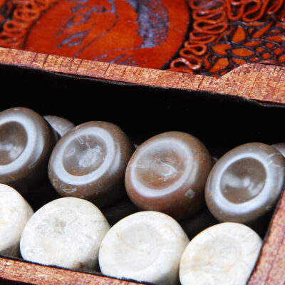 مهره تخته نرد از جنس سنگ (دستساز )