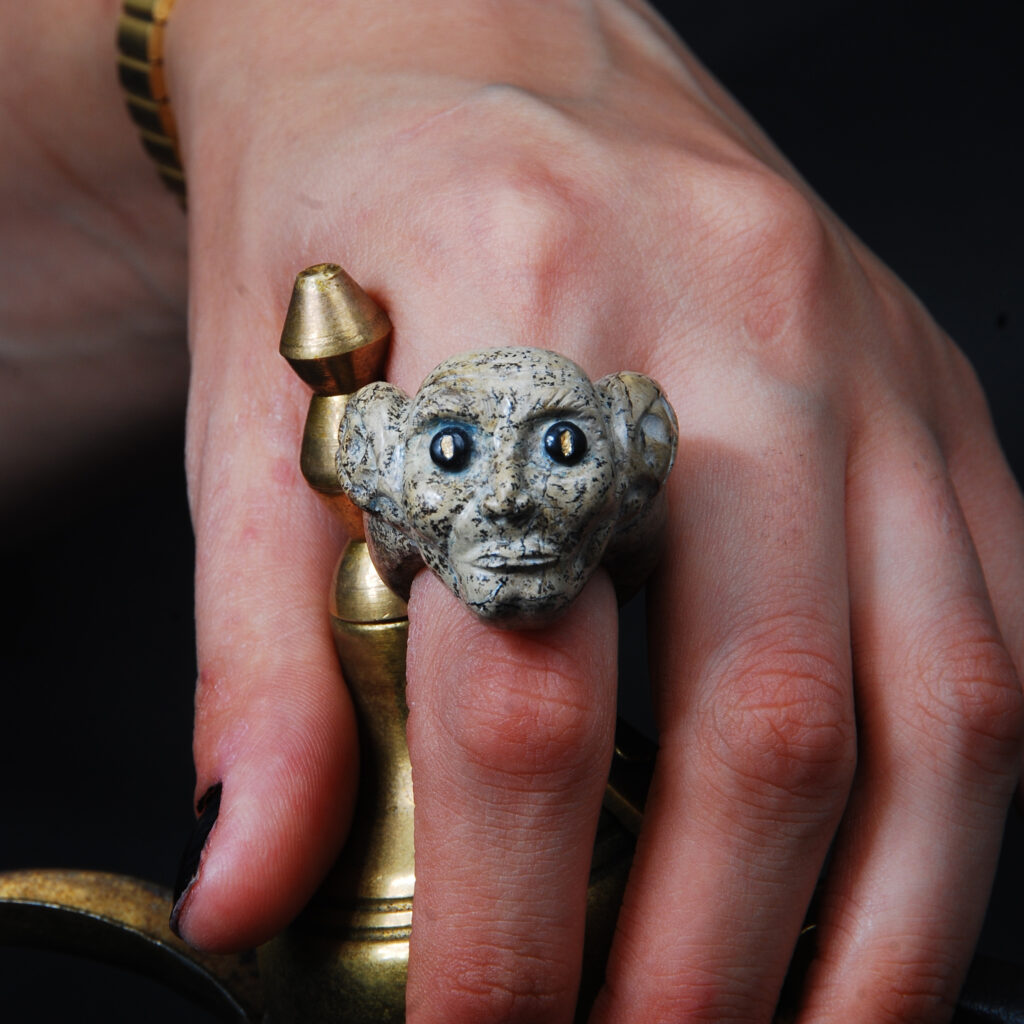 انگشتر تمام سنگ یه سر و دو گوش با سنگ جاسپر منظره 9.9گرم