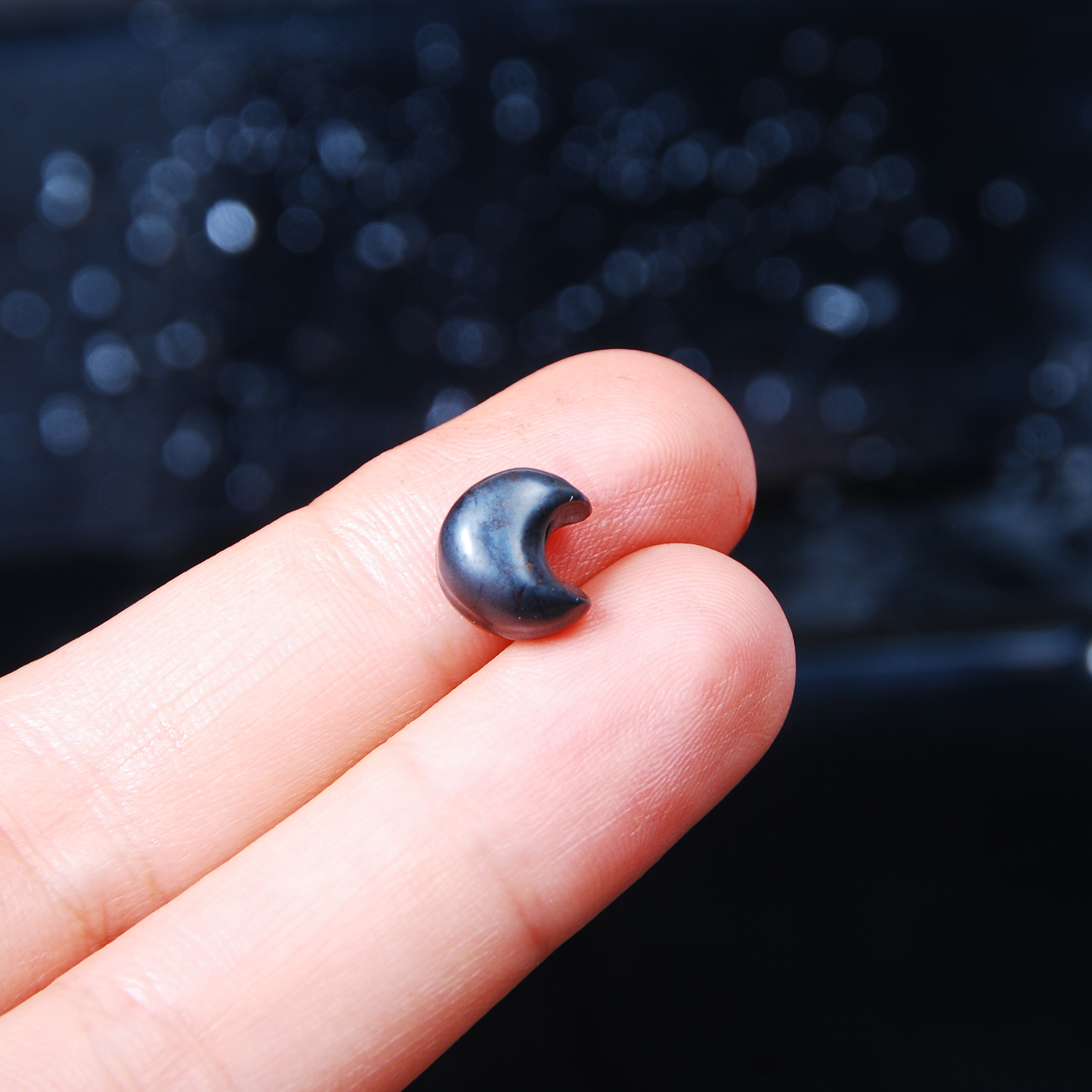 نگین ماه حدید نقره ای 1.20گرم