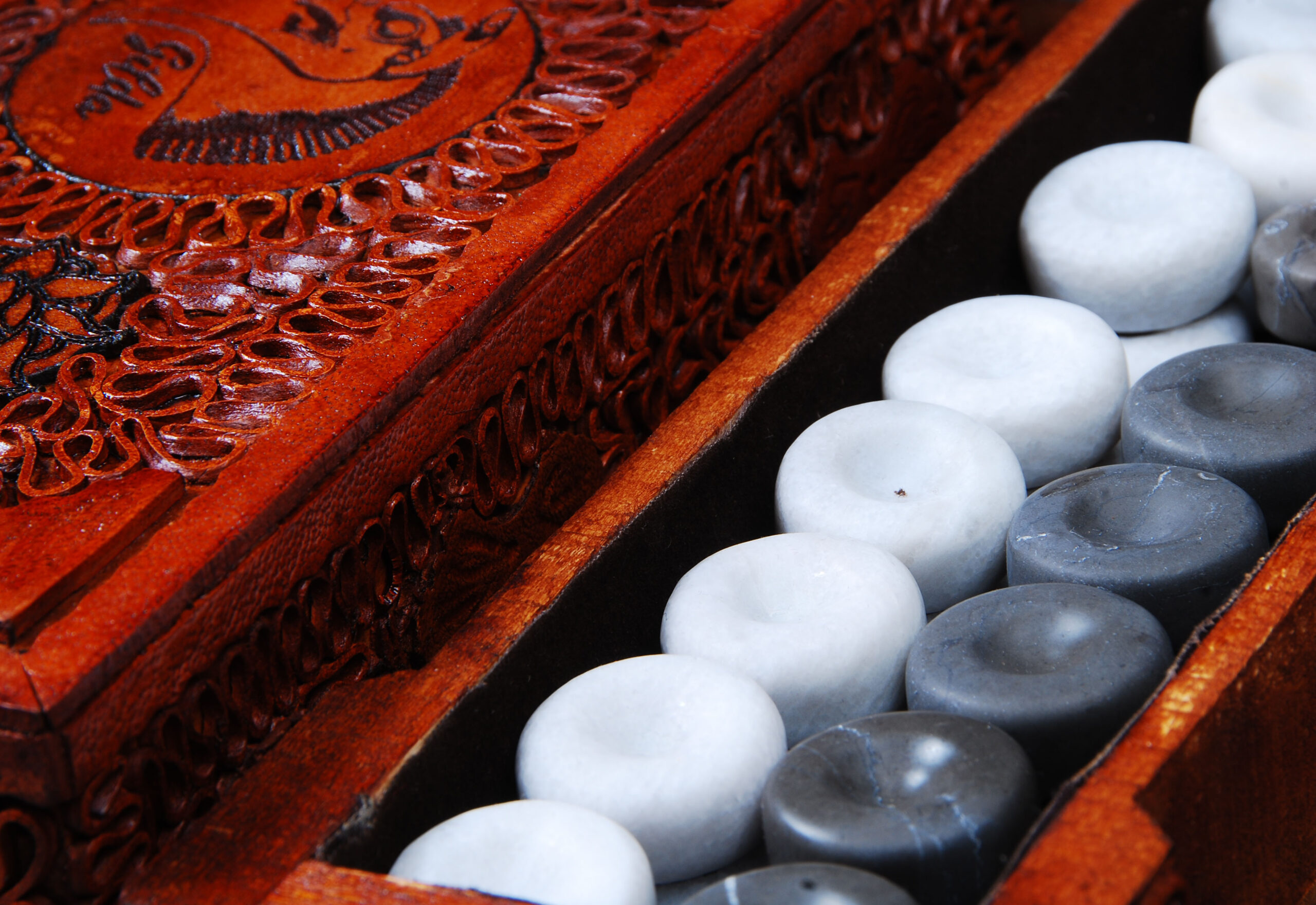 DSC_8000 مهره های تخته نرد از جنس سنگ