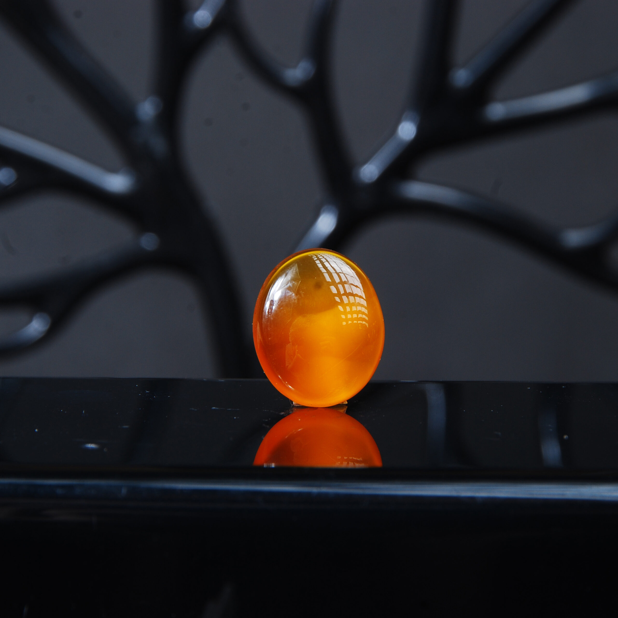 نگین عقیق پرتقالی طبیعی بیضی 3.89گرم