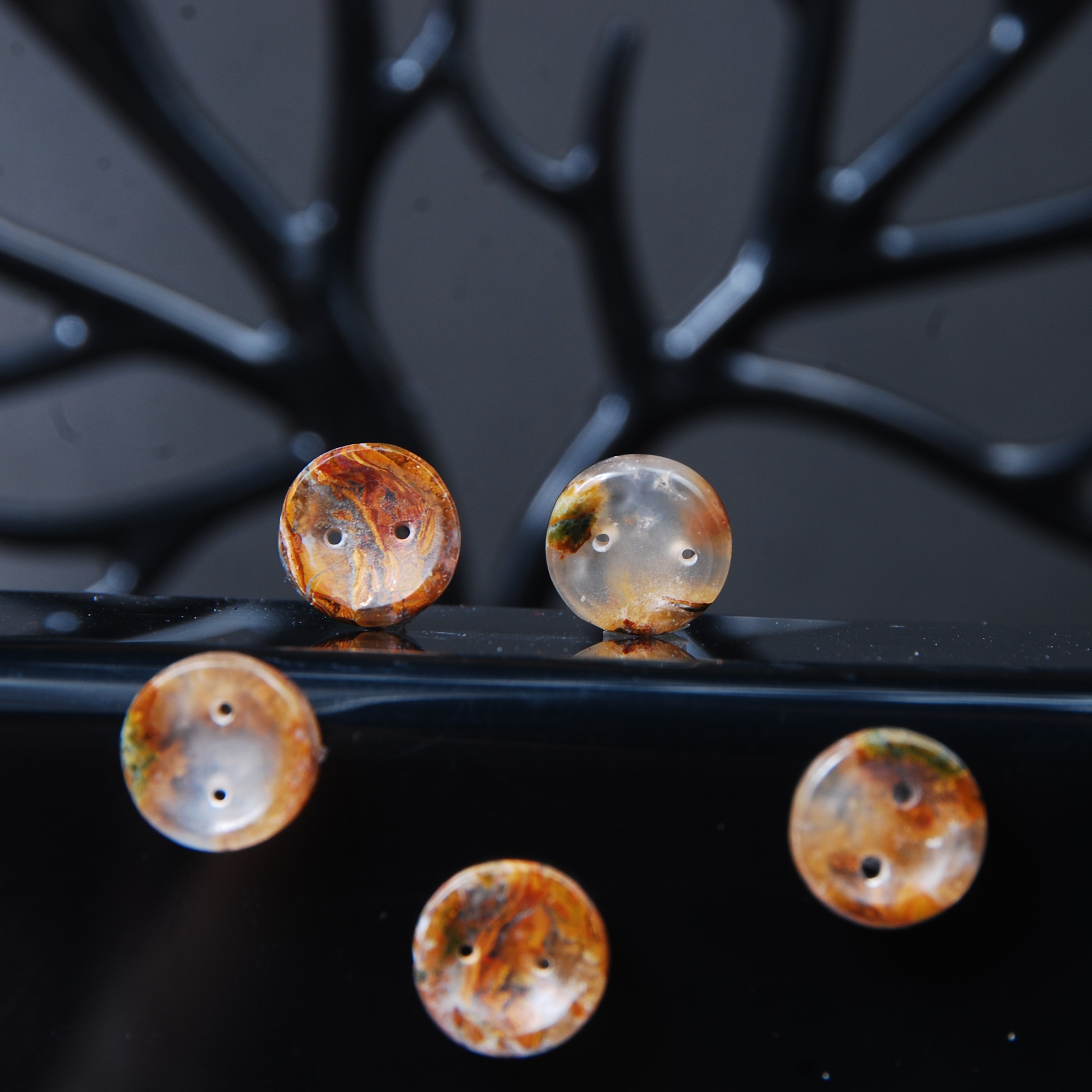 دکمه عقیق شجر هفت رنگ طبیعی گرد 4.71گرم