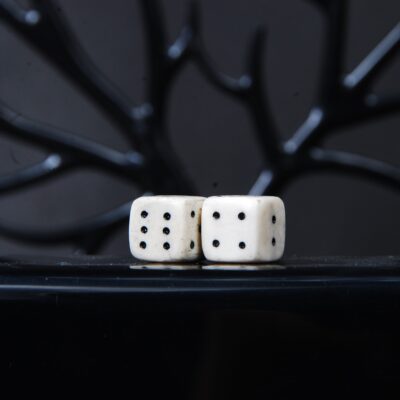 تاس استخوان شتر اصل تراش دست 4گرمی