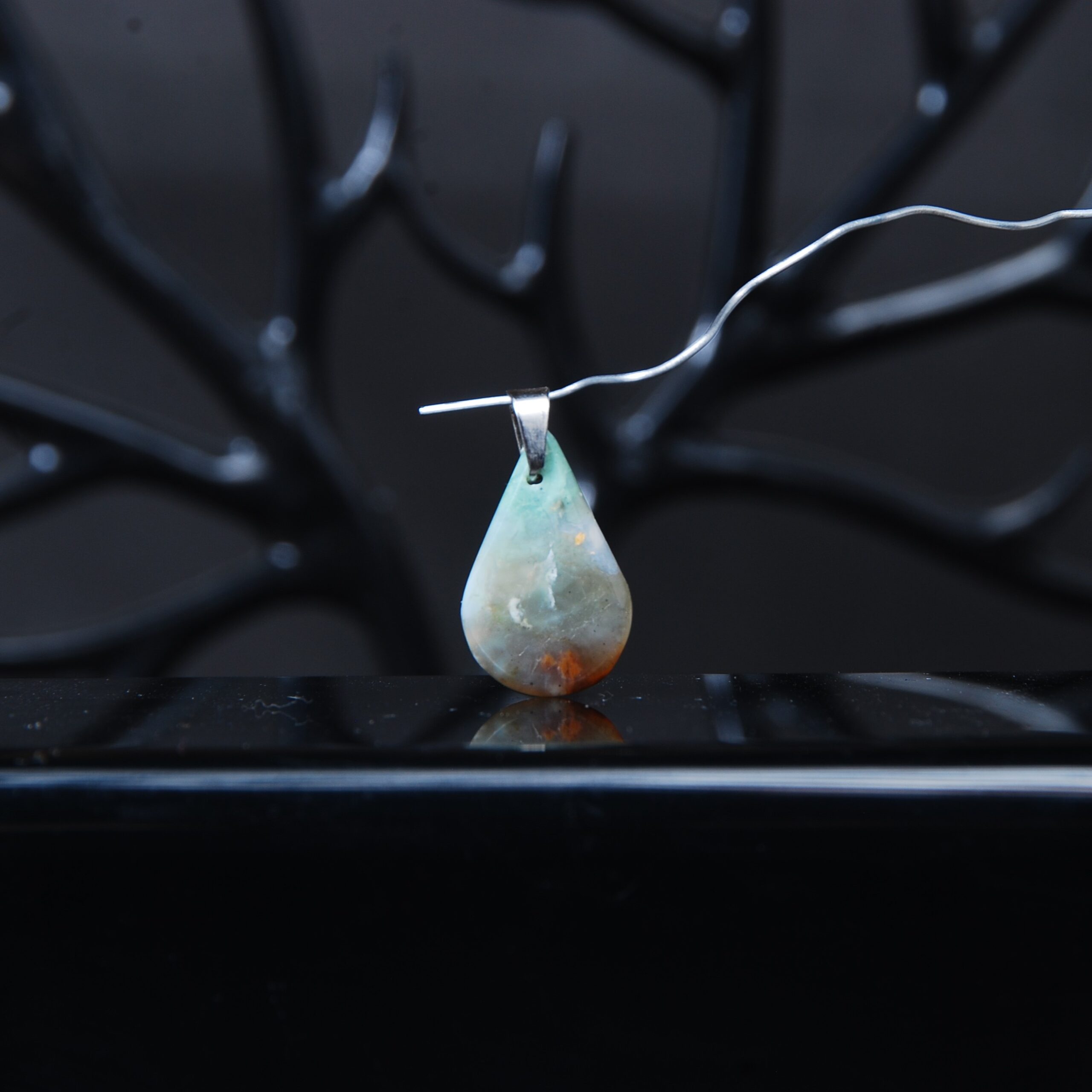 DSC_8688 گرنبند عقیق سبز طبیعی اشک 1.19گرم