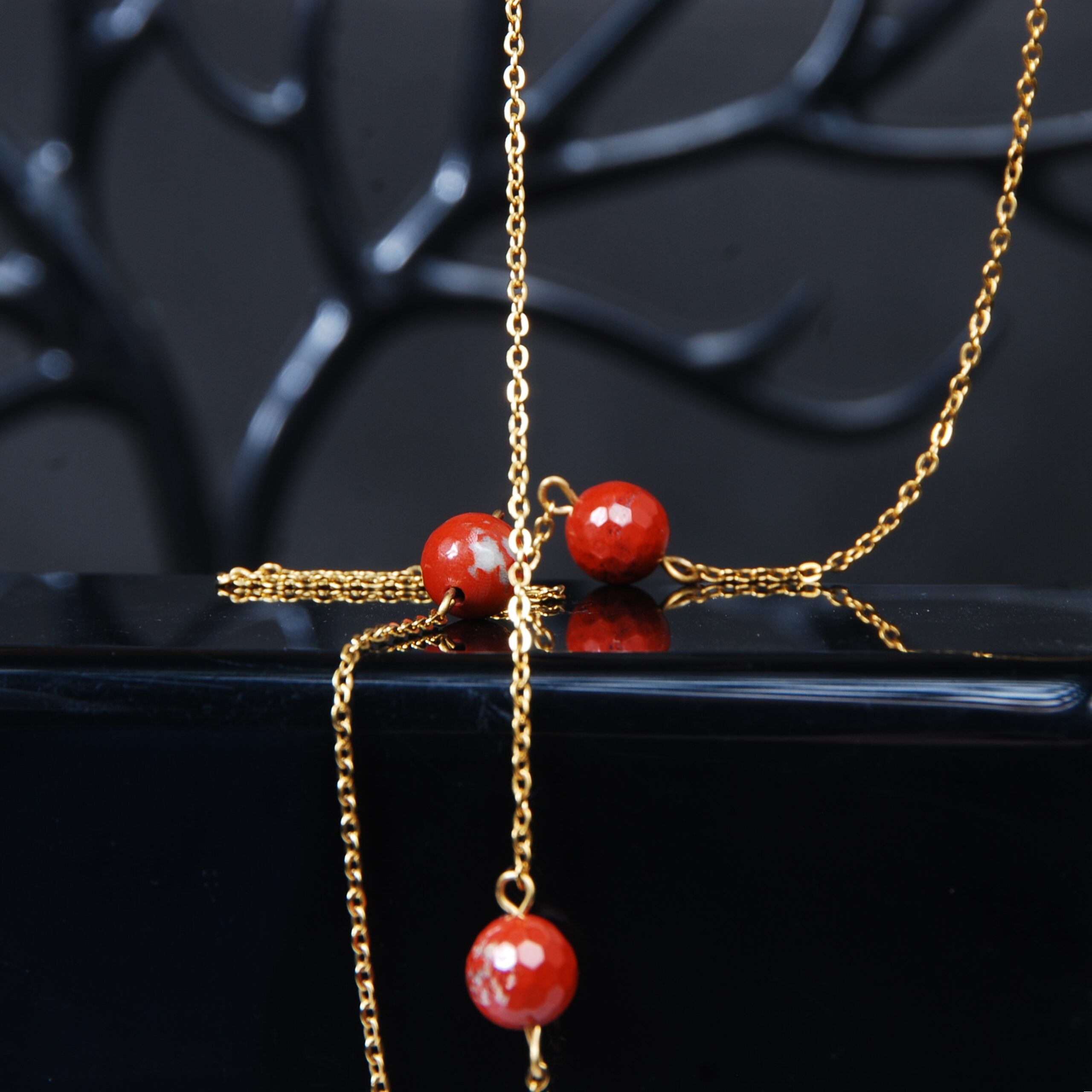 DSC_8746 گردنبند جاسپر قرمز تراش فست 7.6گرم ( همراه با زنجیر استیل رنگ ثابت )