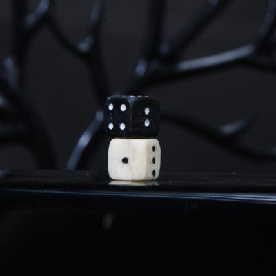 تاس استخوان شتر و شاخ گاومیش مشکی اصل تراش دست 6گرمی