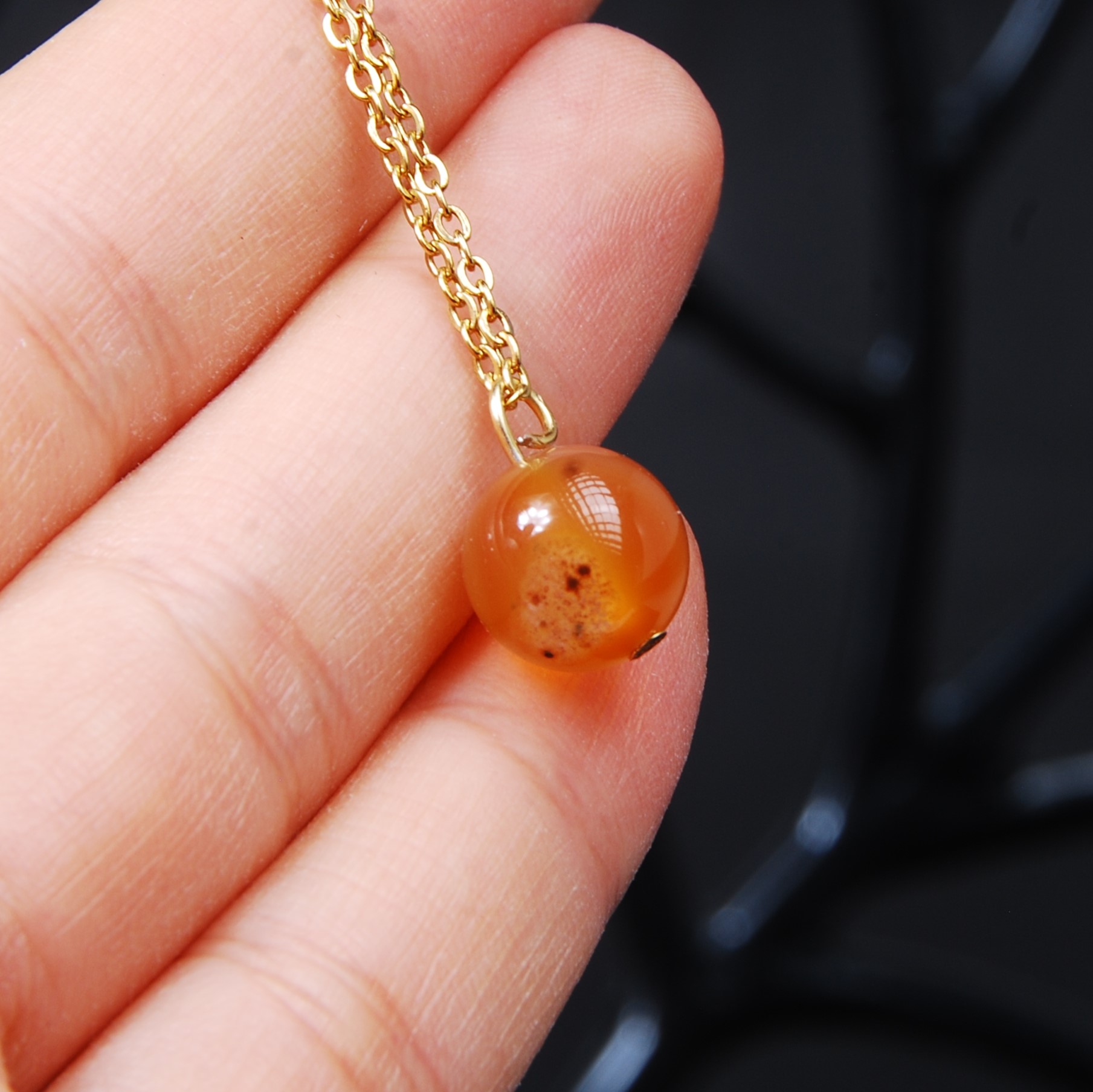 DSC_8843 گردنبند عقیق طبیعی عسلی به همراه زنجیر استیل 3.42گرم