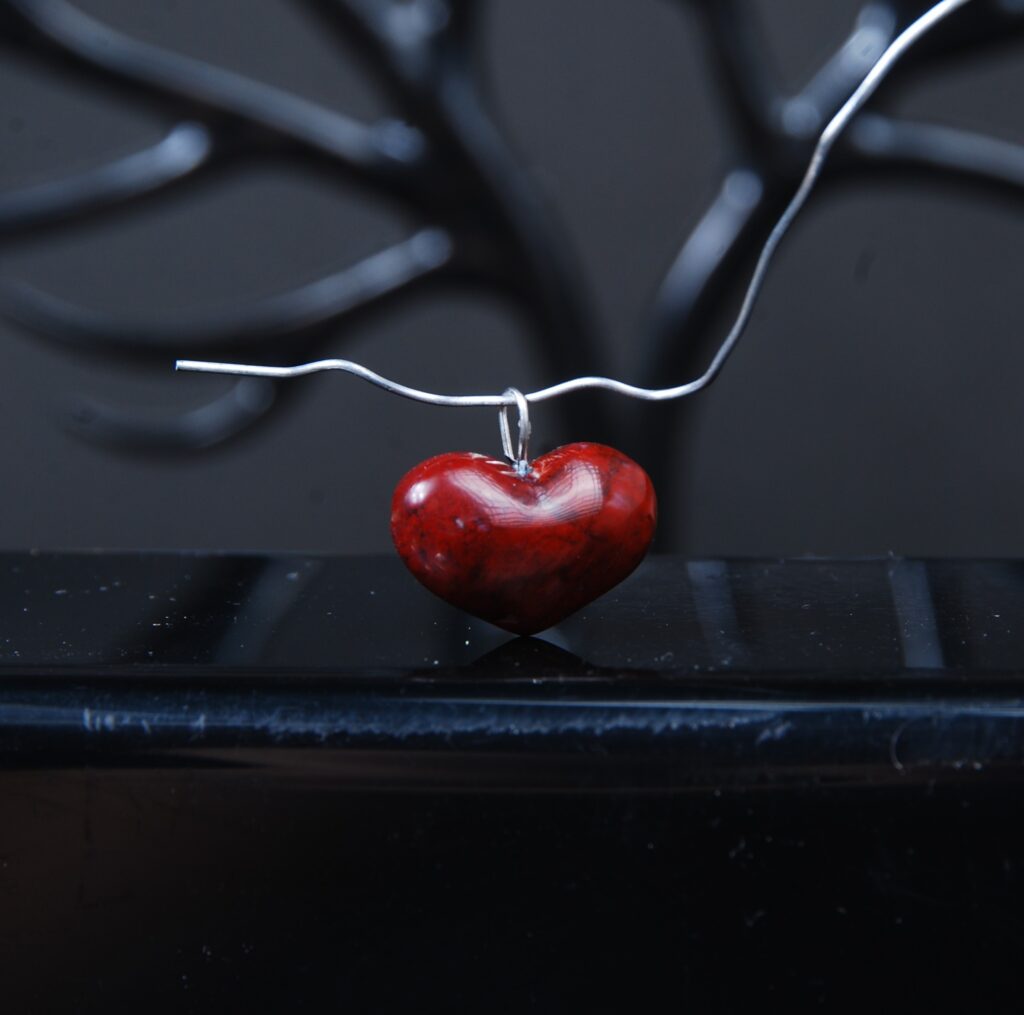 گردنبند قلب عقیق قرمز شجر آتشین 2.57 گرم