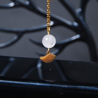 گردنبند رز کوارتز همراه با گنجشک 3.45گرم (زنجیر رنگ ثابت)