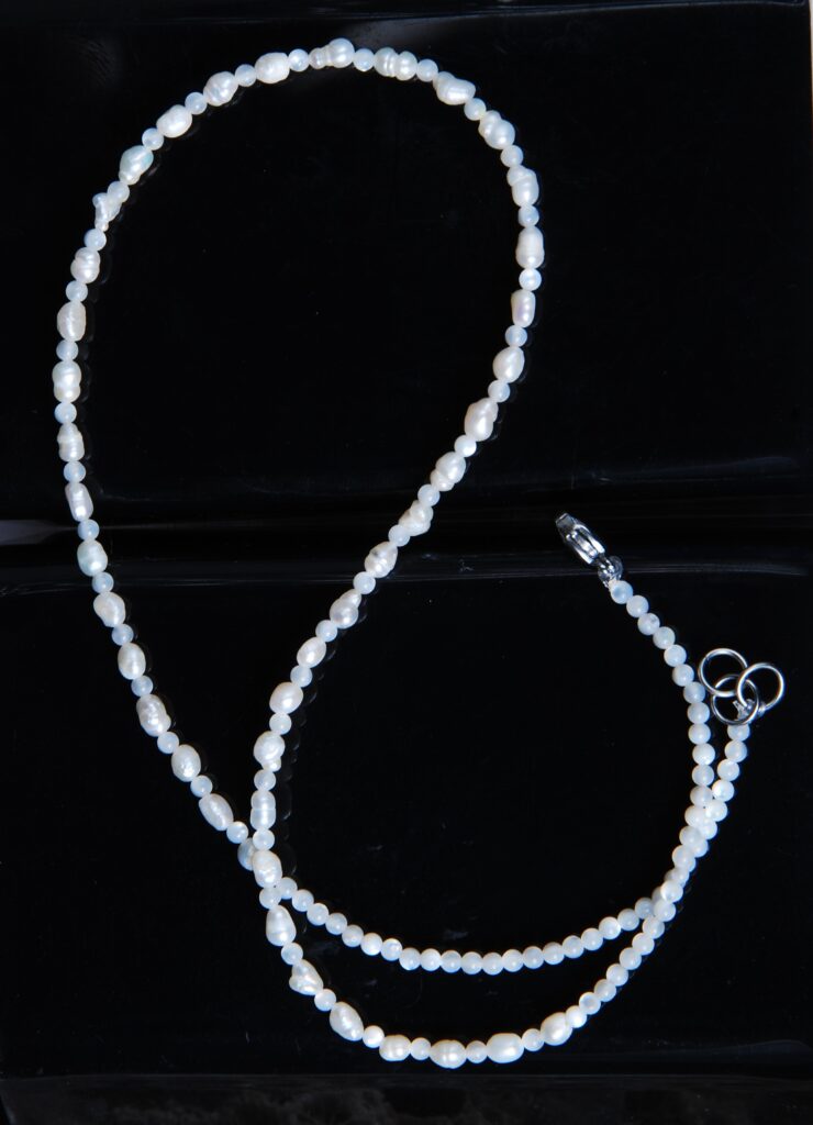 گردنبند مروارید گندمی و صدف گرد 3.99گرم