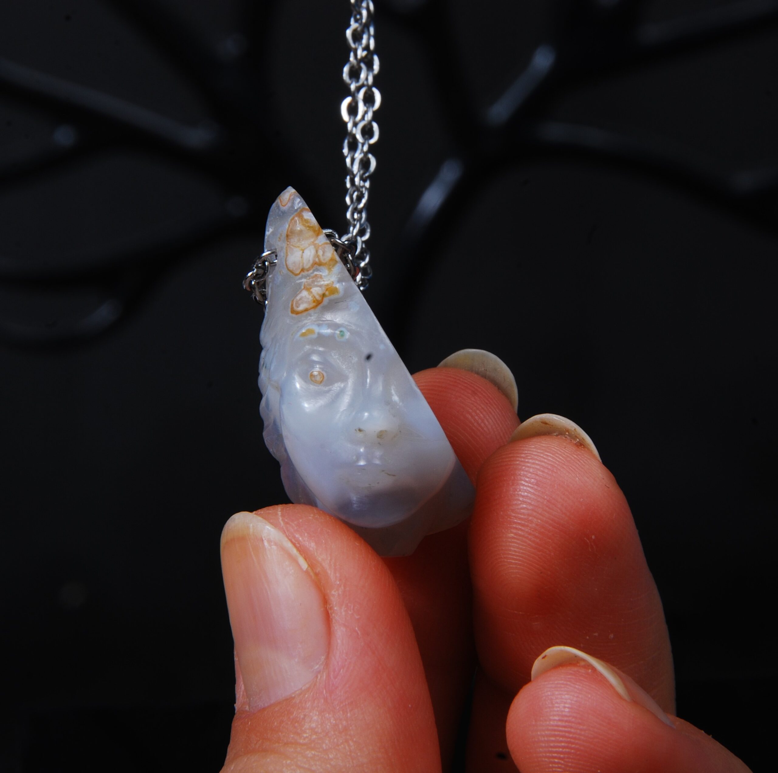 DSC_9324 صورت زن کاروینگ عقیق دو پوسته و عقیق باباقوری