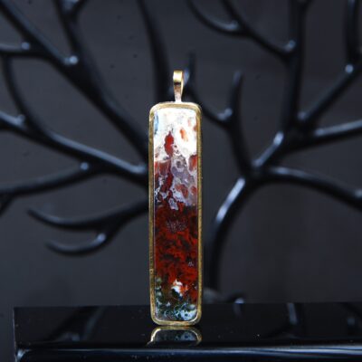 گردنبند عقیق شجر همراه با قاب برنجی