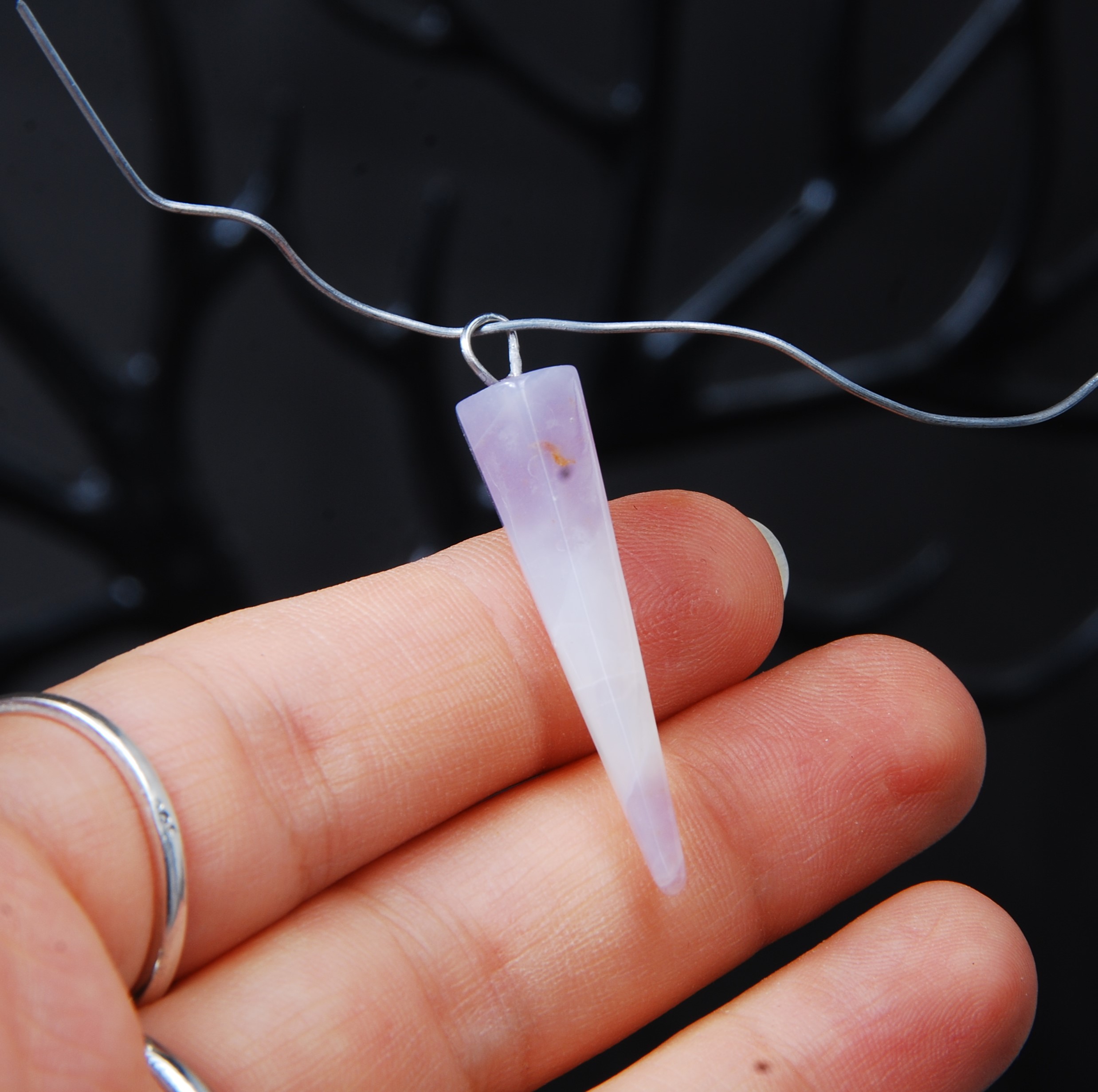 DSC_9367 شاقول عقیق یاسی شش ضلعی 2.29 گرم