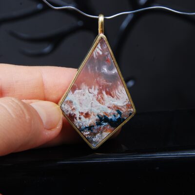 گردنبند عقیق شجر همراه با قاب برنجی 11.65گرم