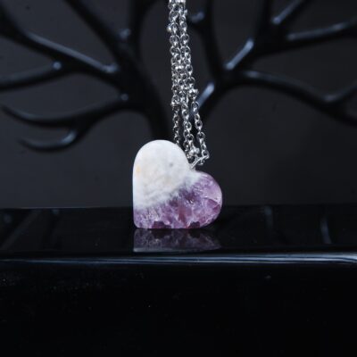 گردنبند قلبی آمیتیست شورون سفید و بنفش 9.33 گرم (زنجیر استیل رنگ ثابت)