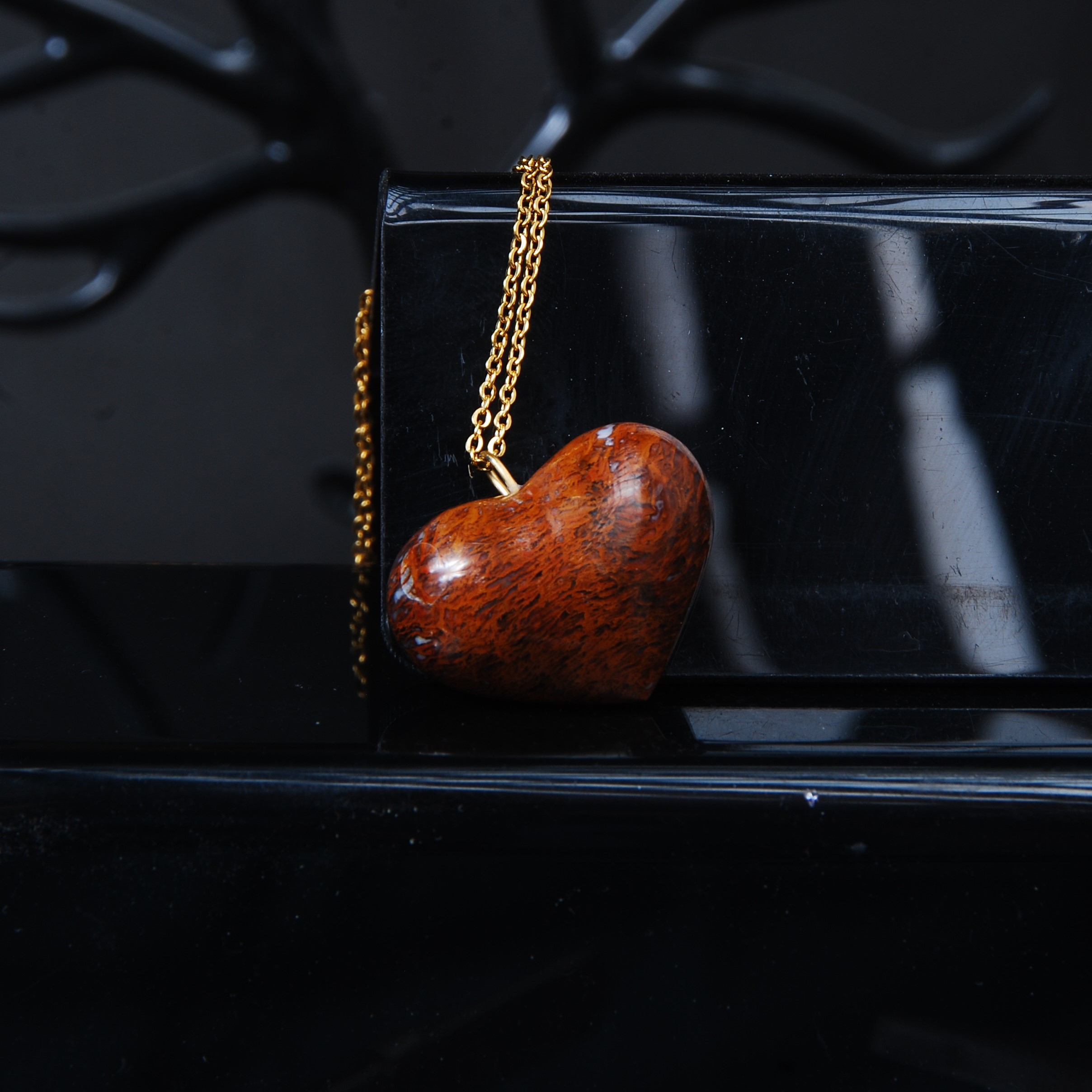 DSC_9389 گردنبند قلب بزرگ عقیق پاییزه 9.99 گرم