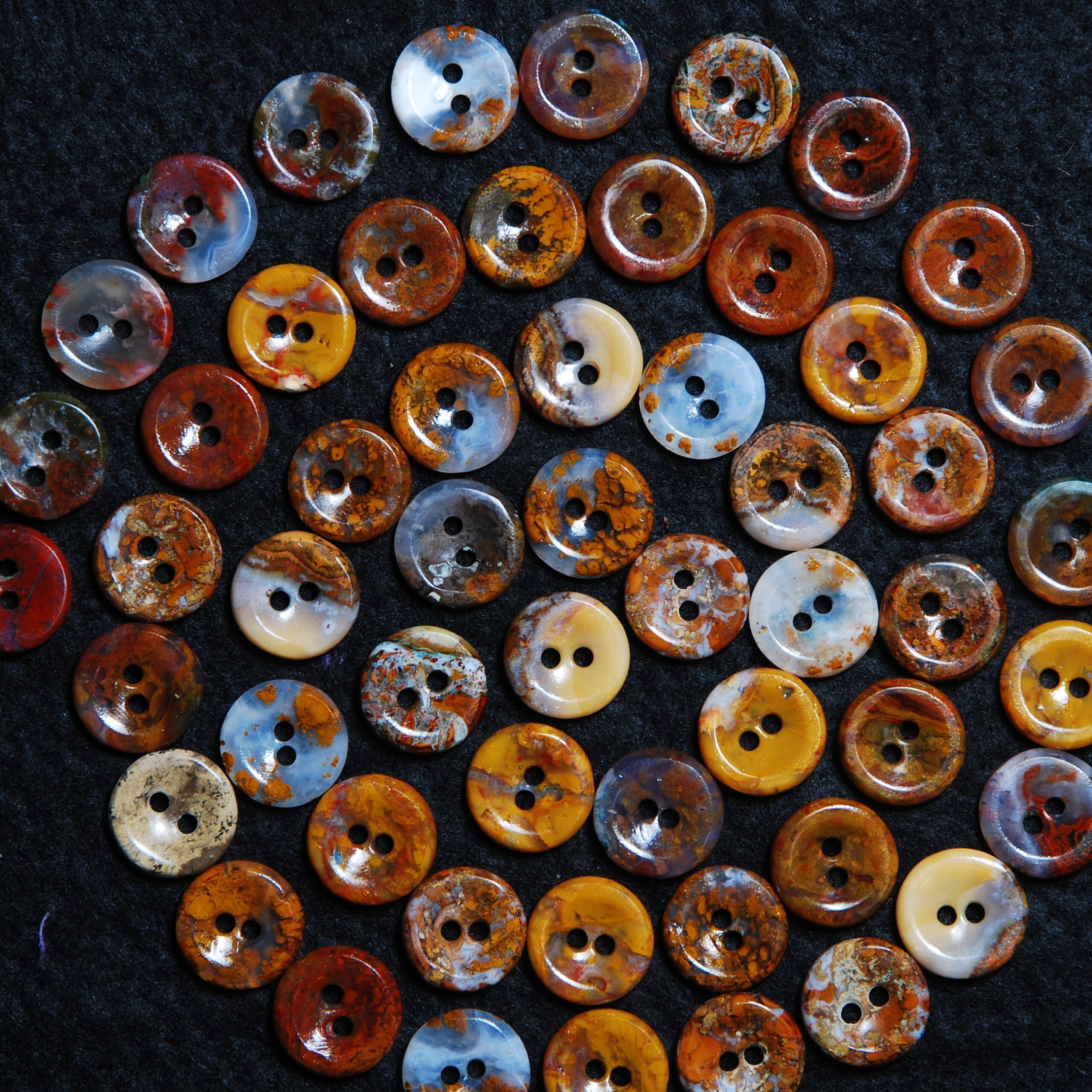 DSC_95951 دکمه سنگی عقیق شجر پاییزه ایرانی