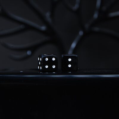 تاس شاخ گاومیش مشکی طبیعی تراش دست 4گرمی (10میل)