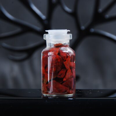 جاسپر قرمز (Red Jasper) شیشه جار پر شده با سنگ جاسپر قرمز طبیعی