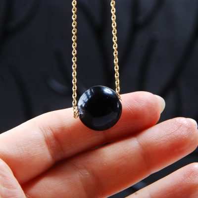 گردنبند اونیکس مشکی گرد 5.32گرم (با زنجیر استیل رنگ ثابت )